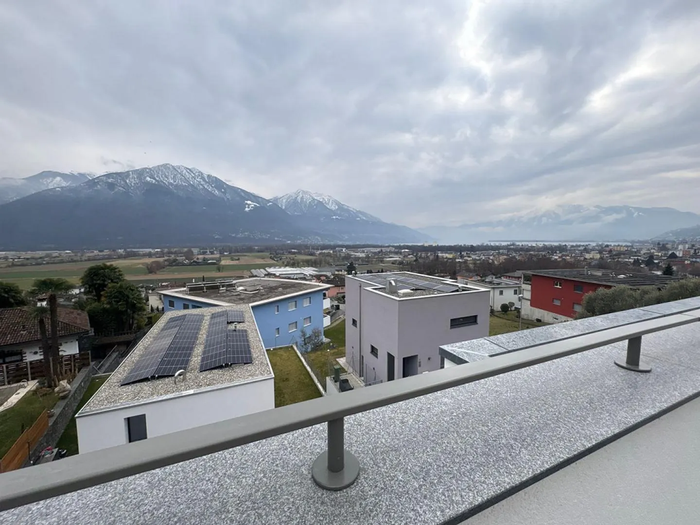 Moderne Villa mit Seeblick - Foto 27 von 38