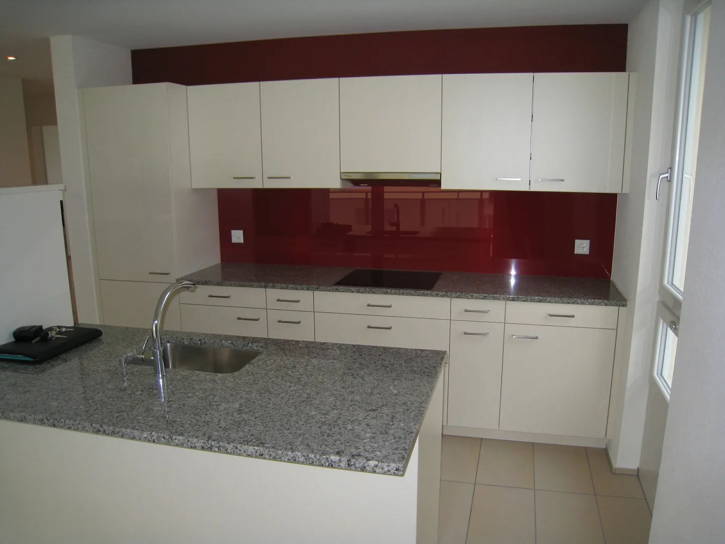 Family Apartment in the Residential Park Leuenfeld - Photo 3 of 7