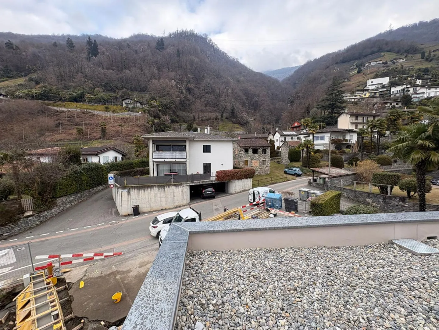 Moderne Villa mit Seeblick - Foto 30 von 38