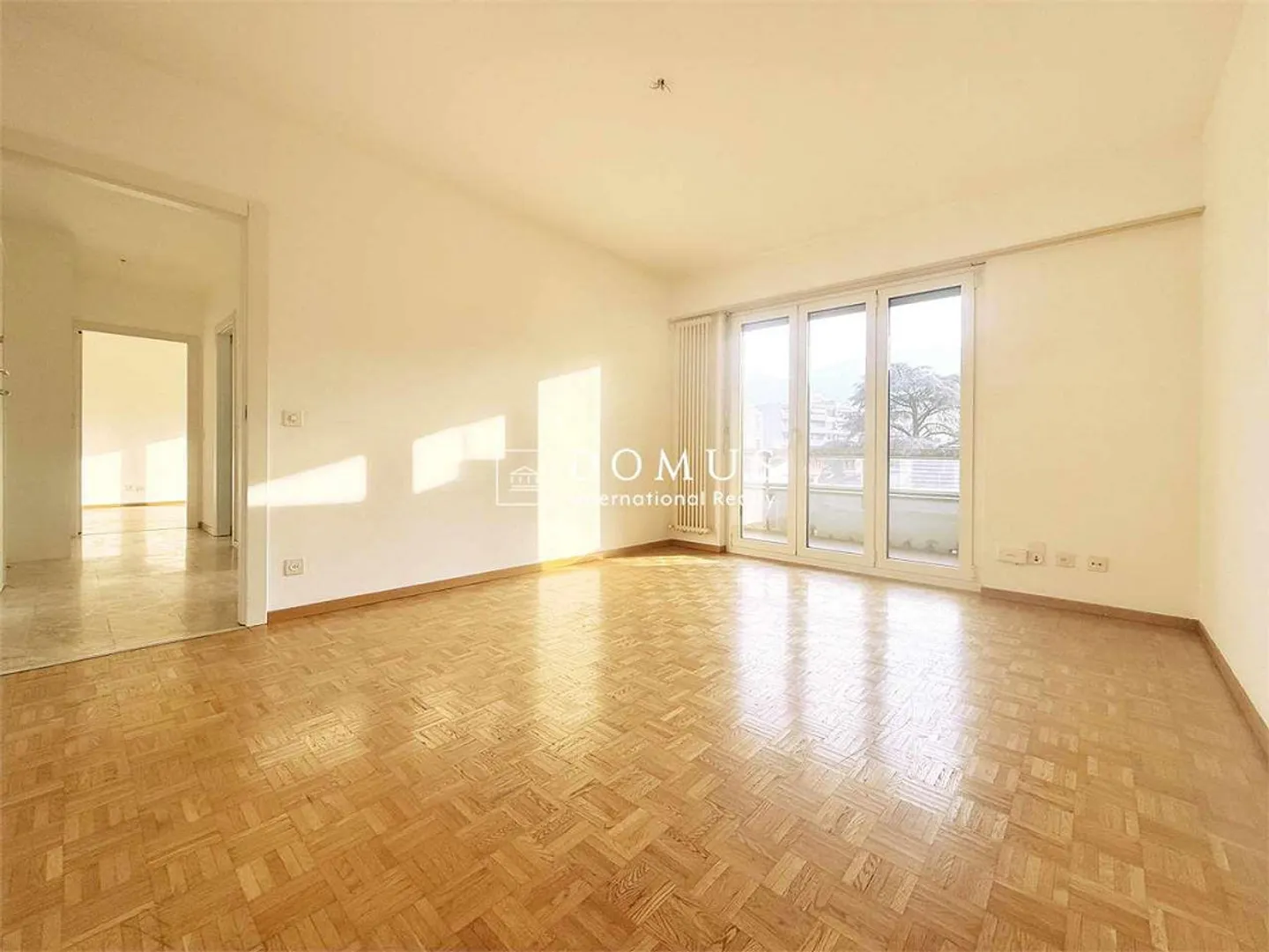 Appartement central et pratique - Photo 2 sur 9