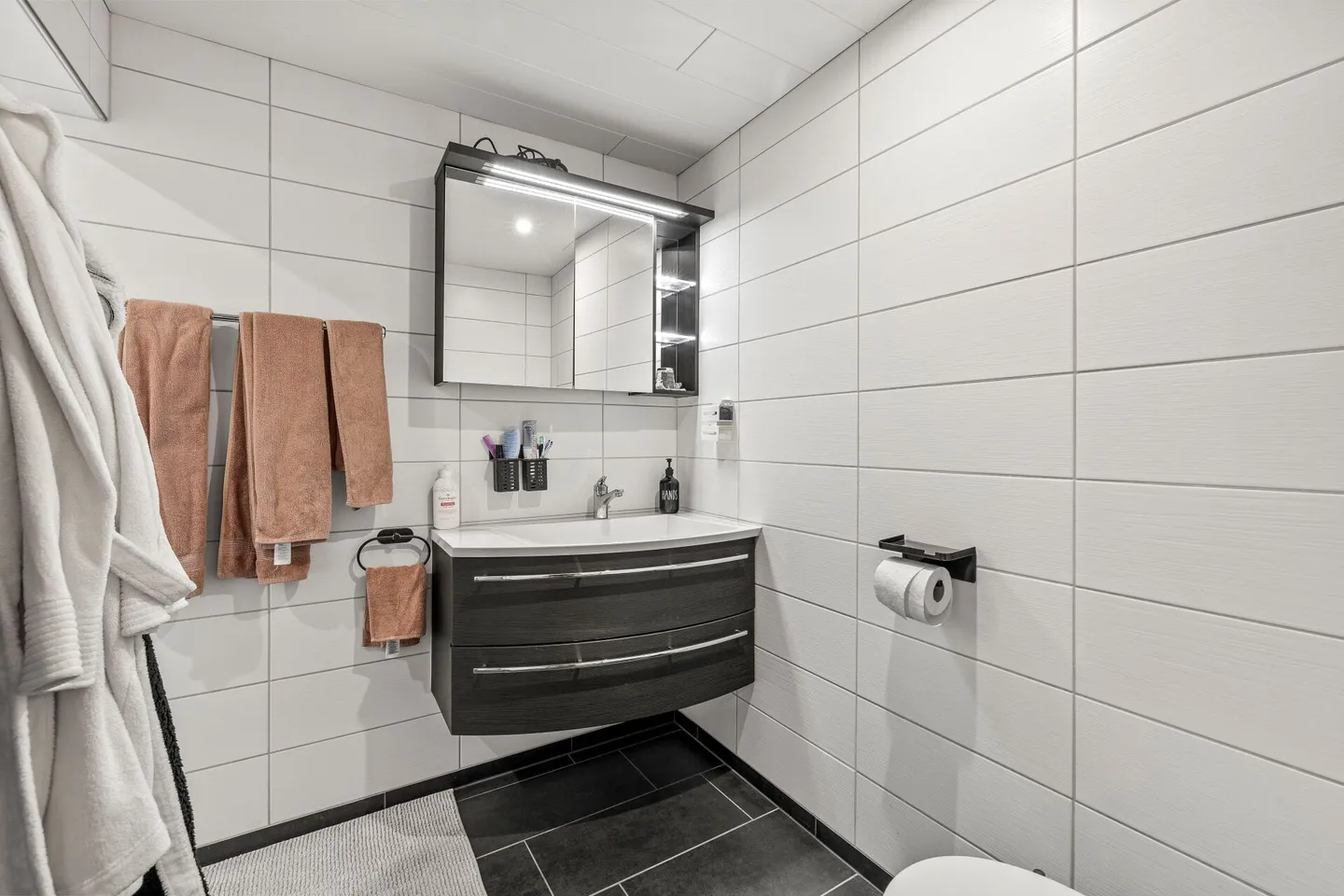 Casa a 2 famiglie a Suhr con grande potenziale - Foto 12 di 20