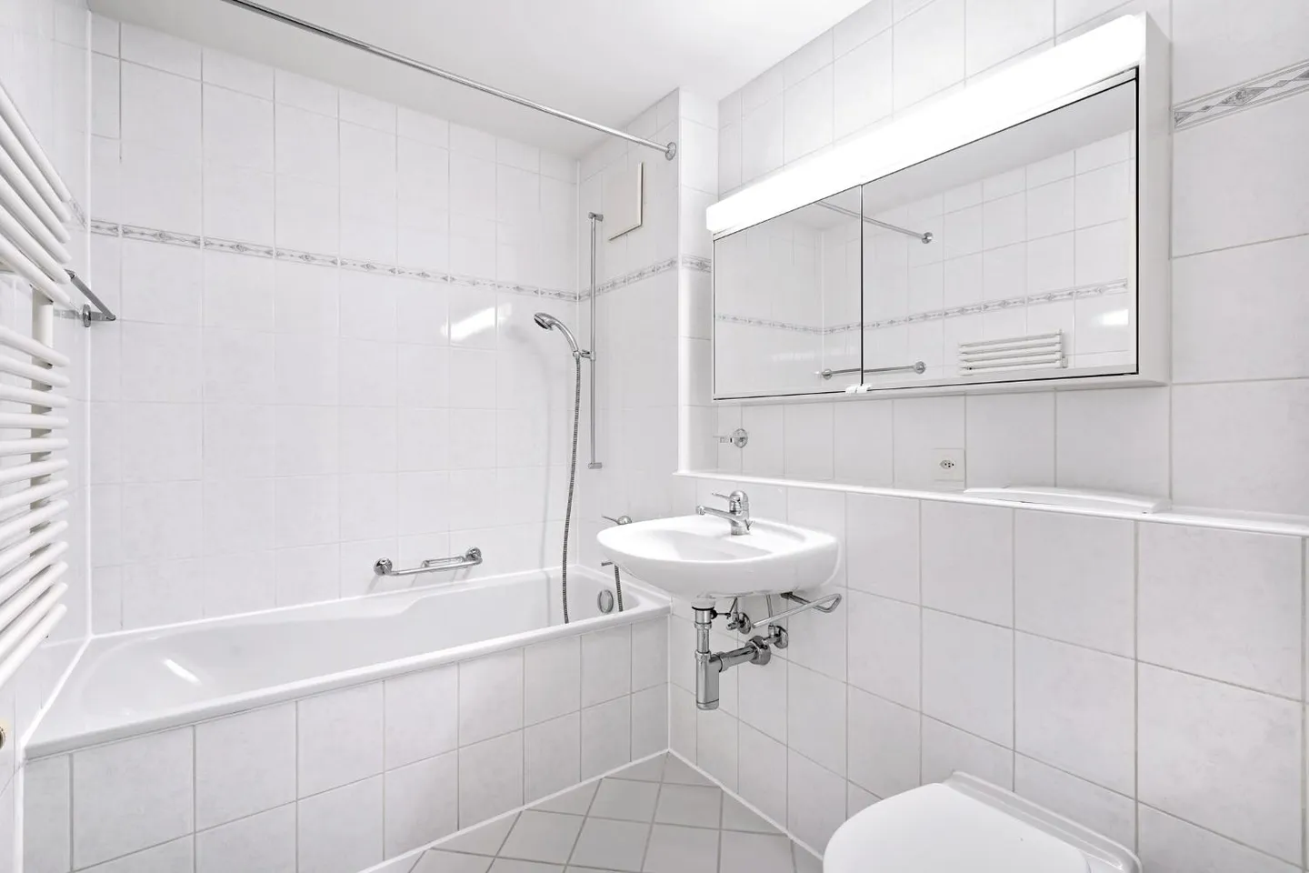 4.5 Room Apartment - Photo 5 of 8