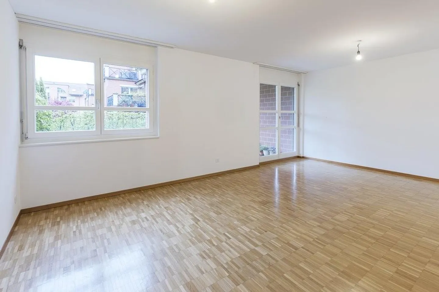 Bel appartement de petite taille dans un emplacement privilégié ! - Photo 2 sur 8