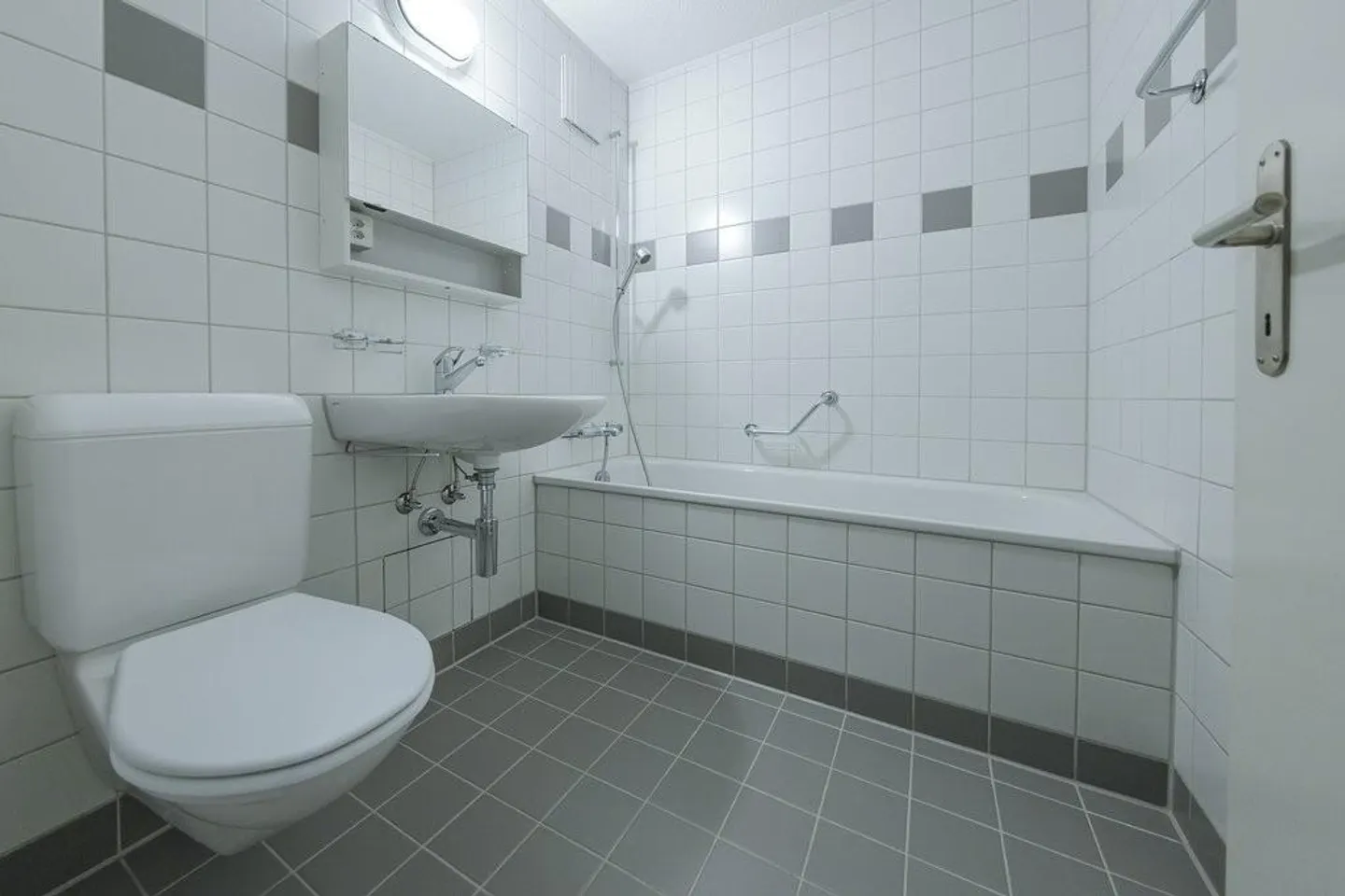 Bel appartement de petite taille dans un emplacement privilégié ! - Photo 8 sur 8