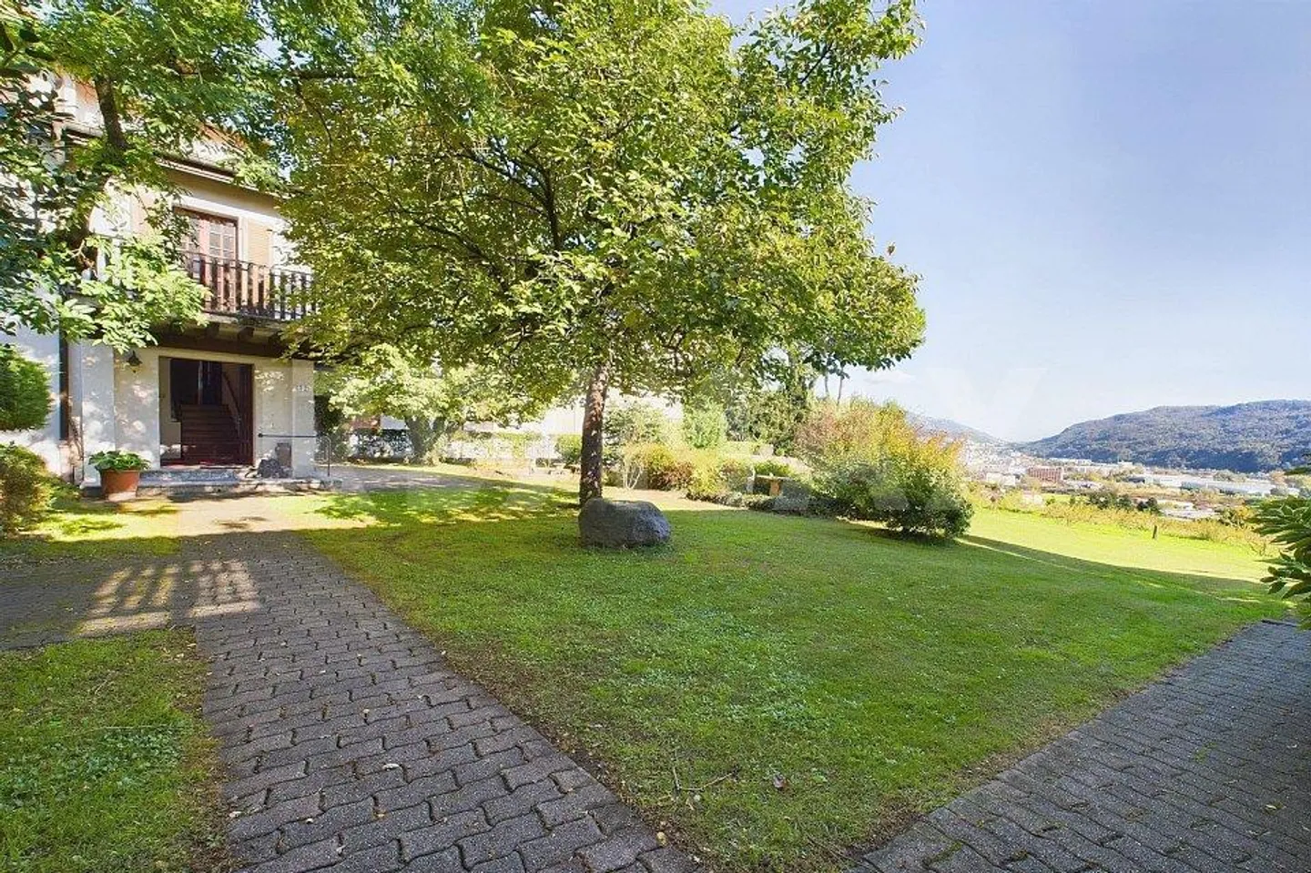 Historisches Haus mit Entwicklungspotenzial - Foto 6 von 13