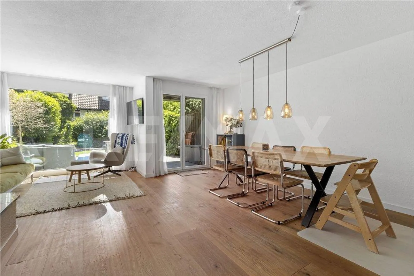 Paradis familial ensoleillé de 5 ½ pièces avec jardin, terrasse et beaucoup ... - Photo 2 sur 13