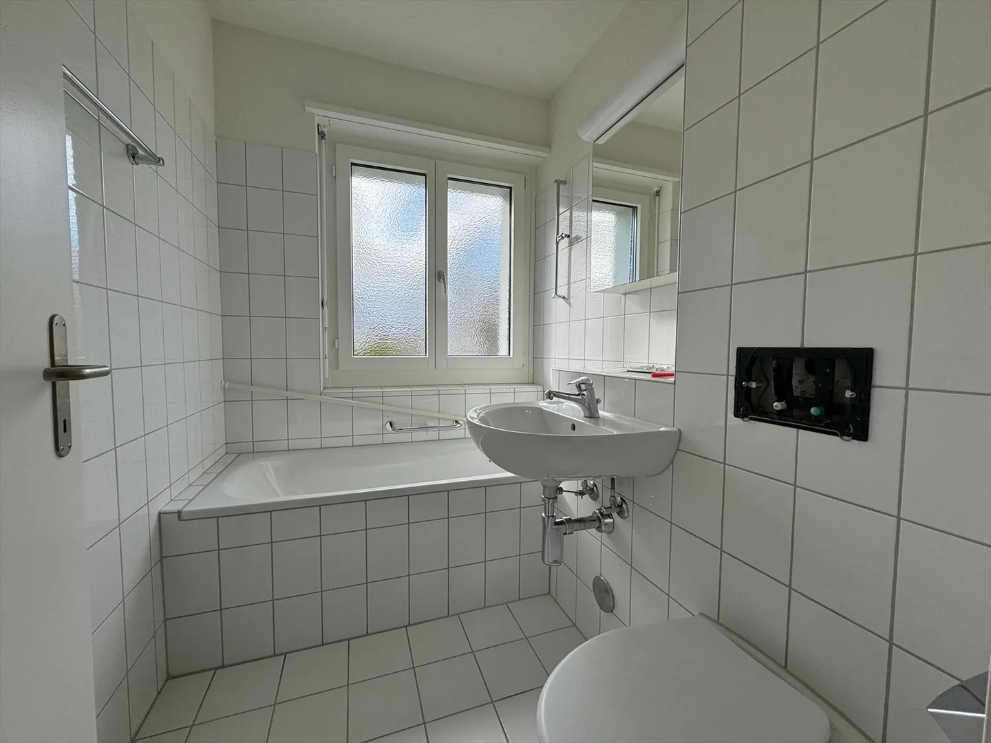 Quiet location in the green - Photo 5 of 6