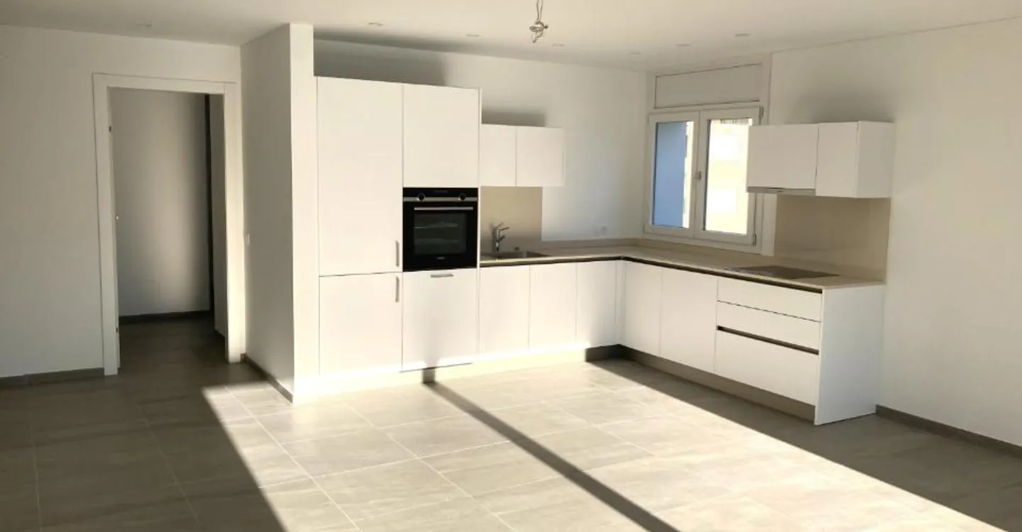 Appartement de 3,5 pièces à Caslano, Canton du T.I. - Moderne, raffiné et central - Foto 2 di 8