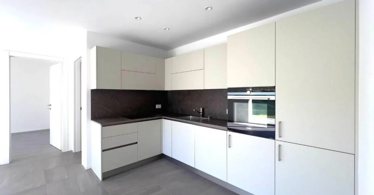 Appartement de 3,5 pièces à Caslano, Canton du T.I. - Moderne, raffiné et central - Foto 3 di 8