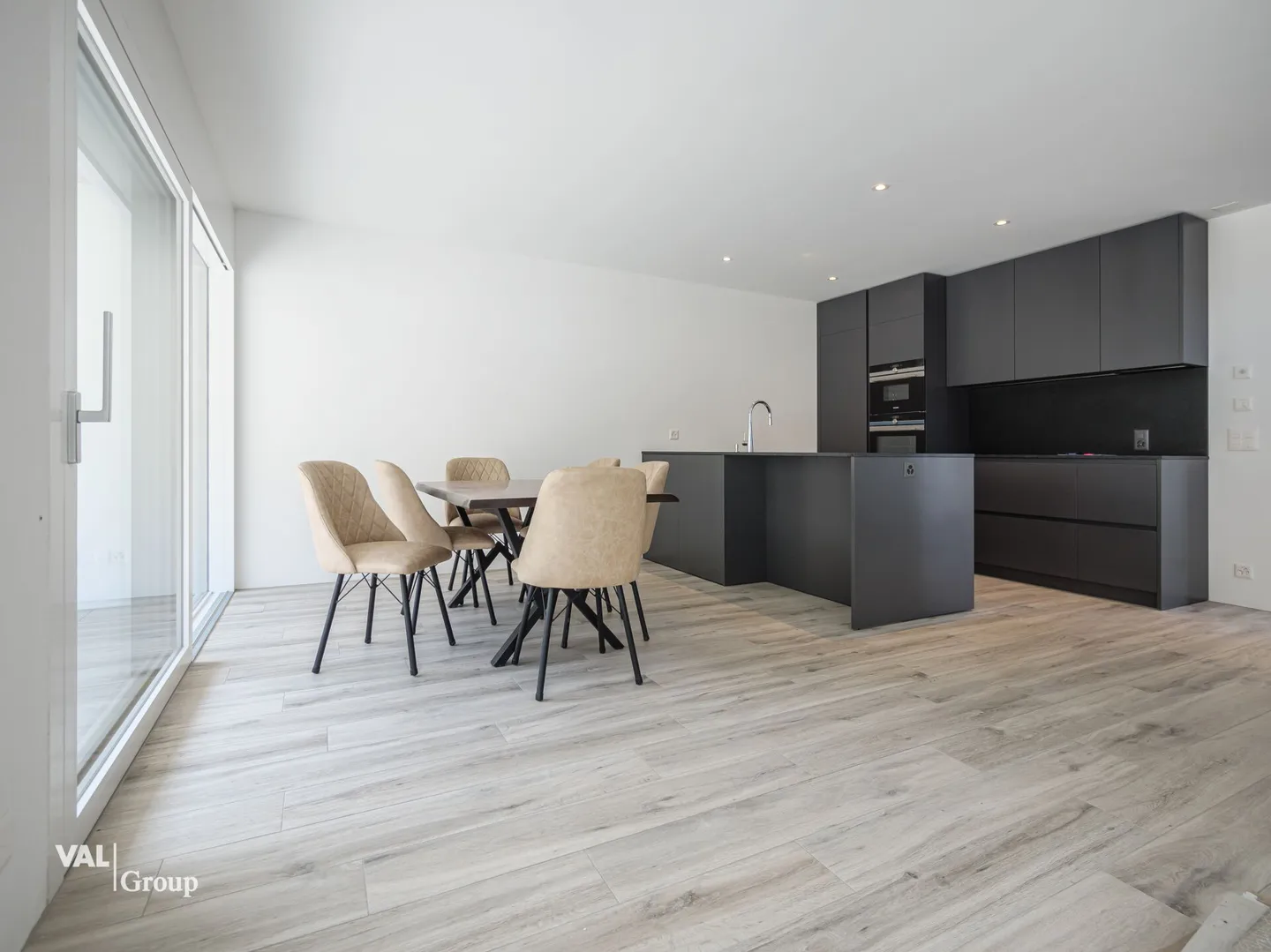 Letzte wunderschöne Eckhaus, 100% unabhängig und "All inclusive" - Foto 2 von 12