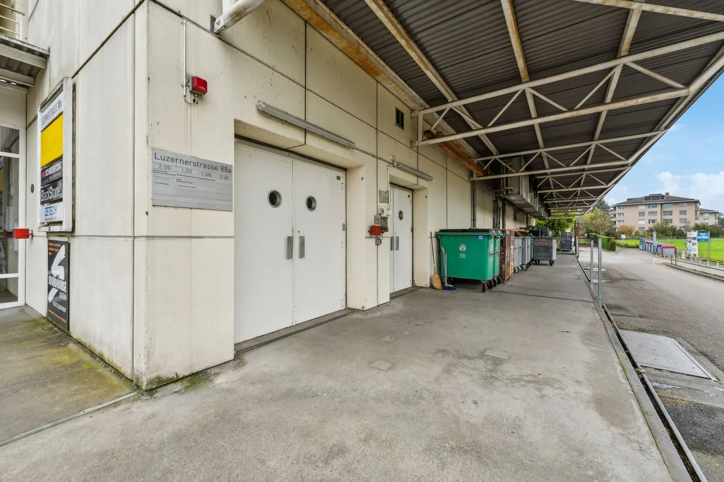 Spazio ufficio e commerciale attraente (625 m2) con massima flessibilità a Lucerna-Littau - Foto 9 di 10