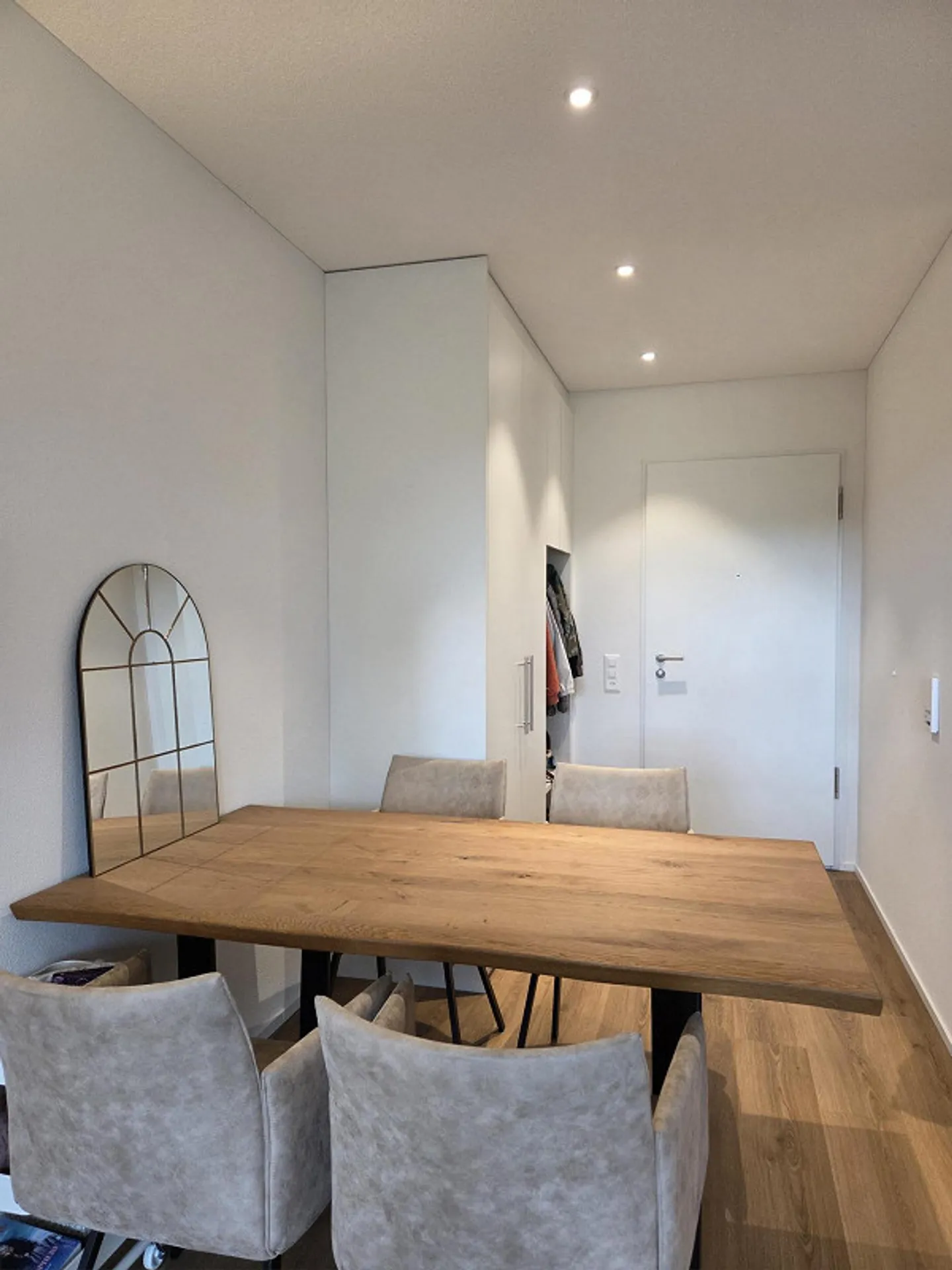 Bright 2.5-room apartment - rural and central - Photo 2 of 8