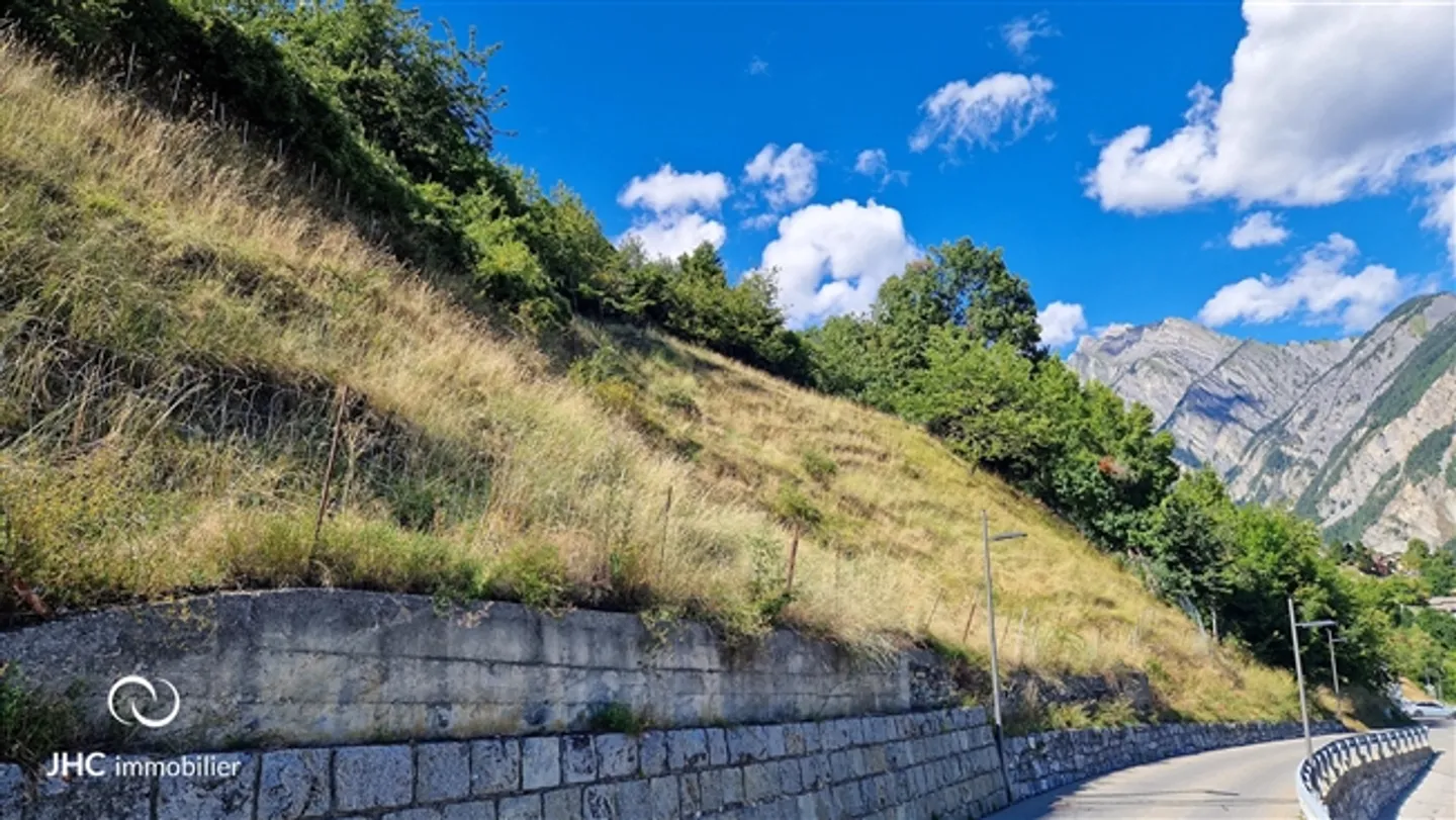 Magnifico terreno edificabile con vista a Daillon (Conthey) - Foto 2 di 4