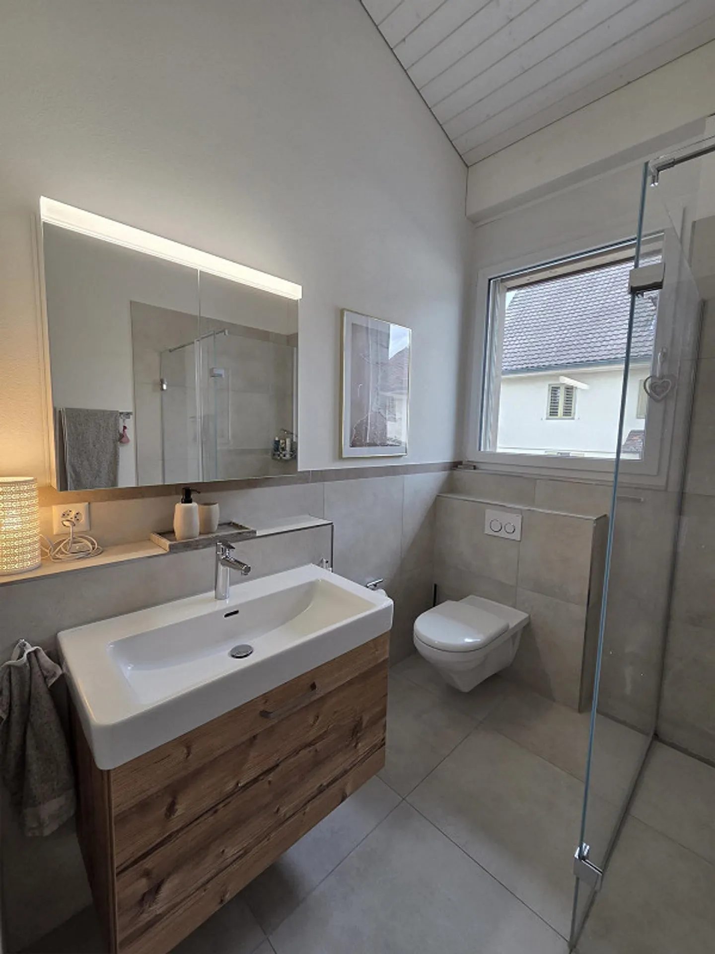Bright 2.5-room apartment - rural and central - Photo 7 of 8