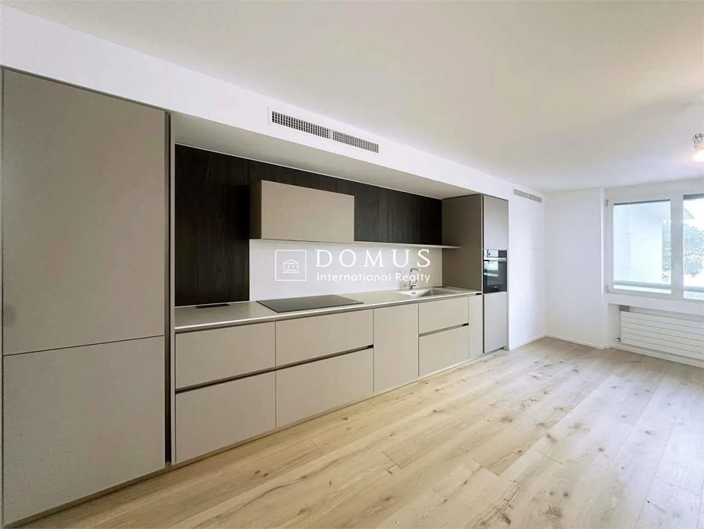 New and Elegant 4.5 Rooms Lake Front - Photo 1 of 8