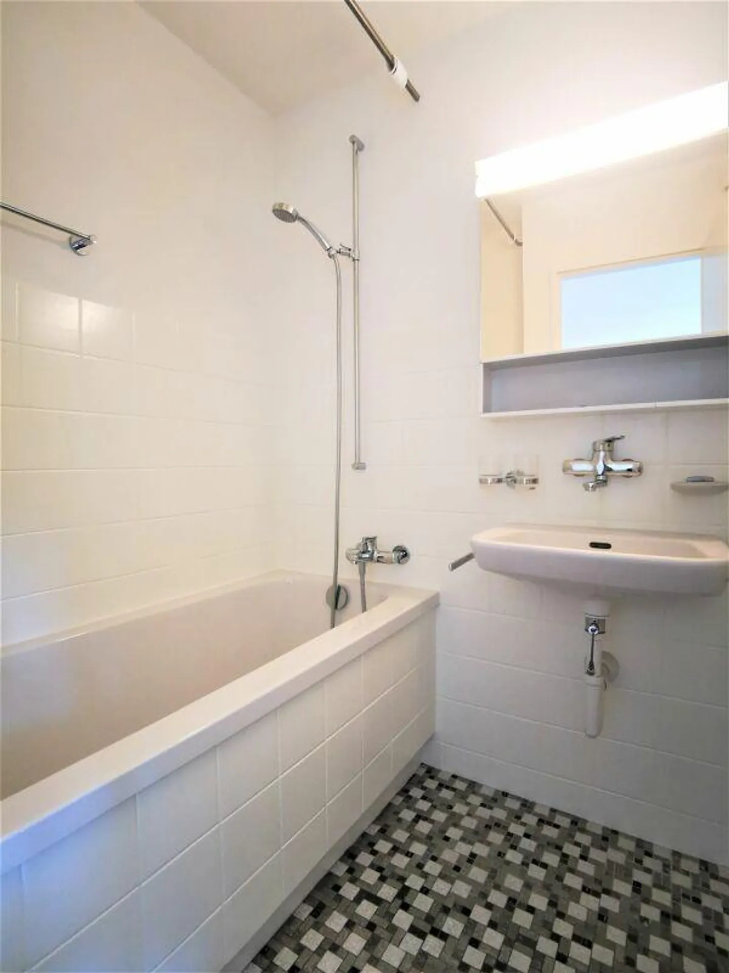 Bienvenue chez vous : Vivre confortablement à Herisau ! - Photo 4 sur 8