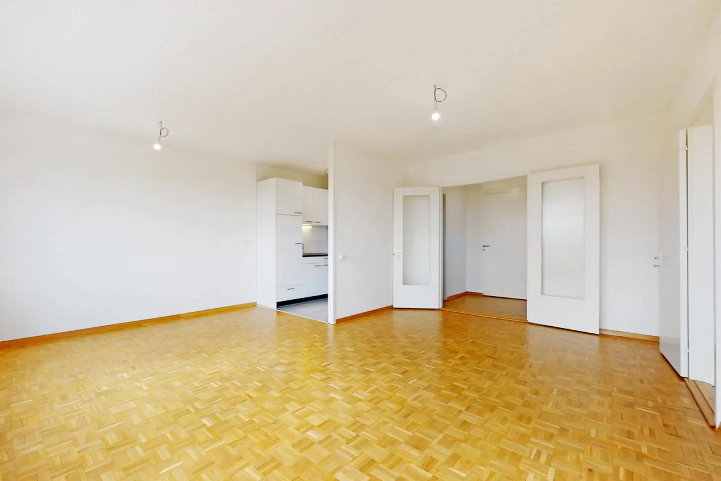 Eine hervorragende Familienunterkunft in der Nähe von Grünflächen! - Foto 3 von 10