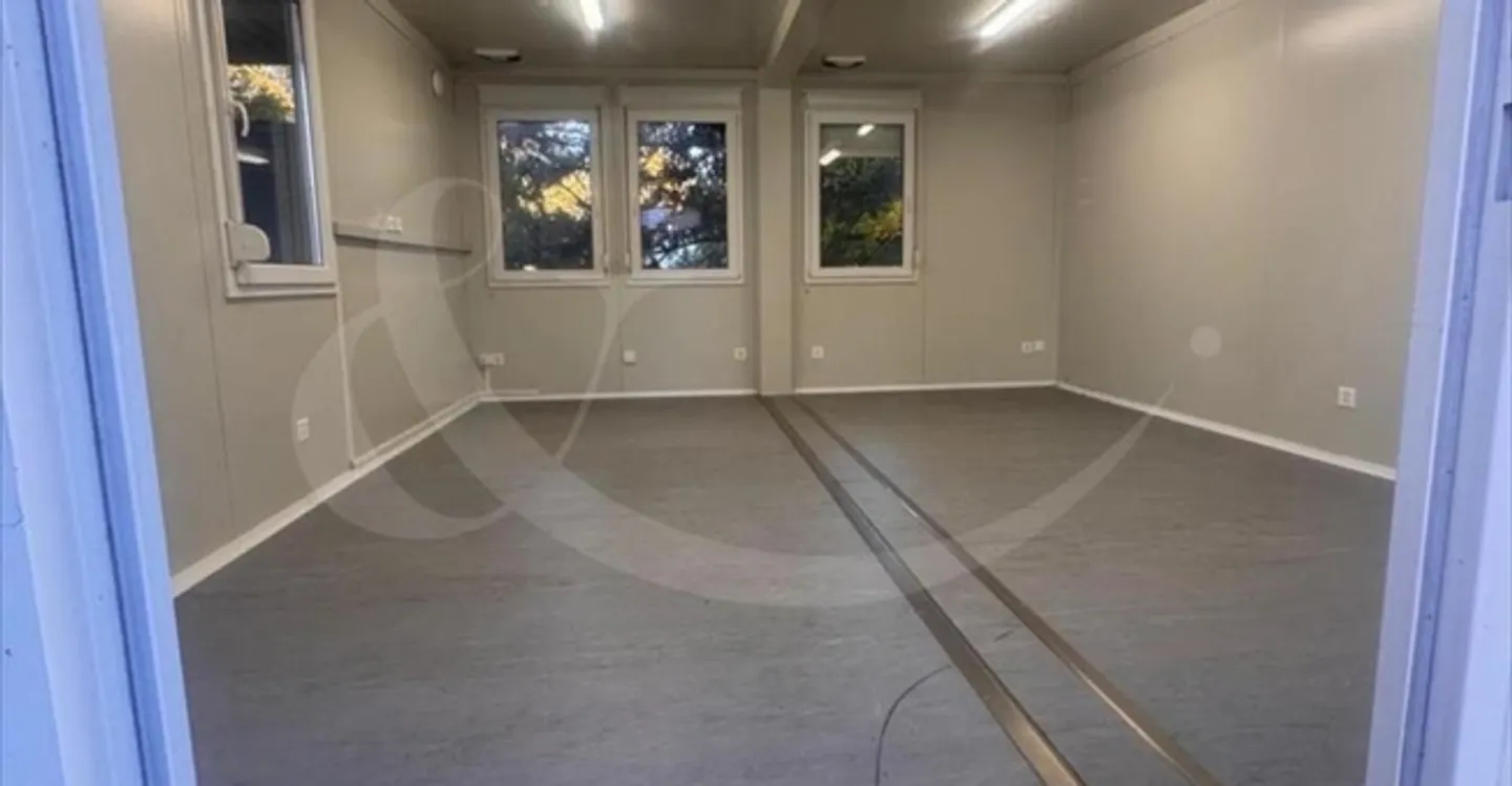 Spazio ufficio in affitto - Foto 6 di 8