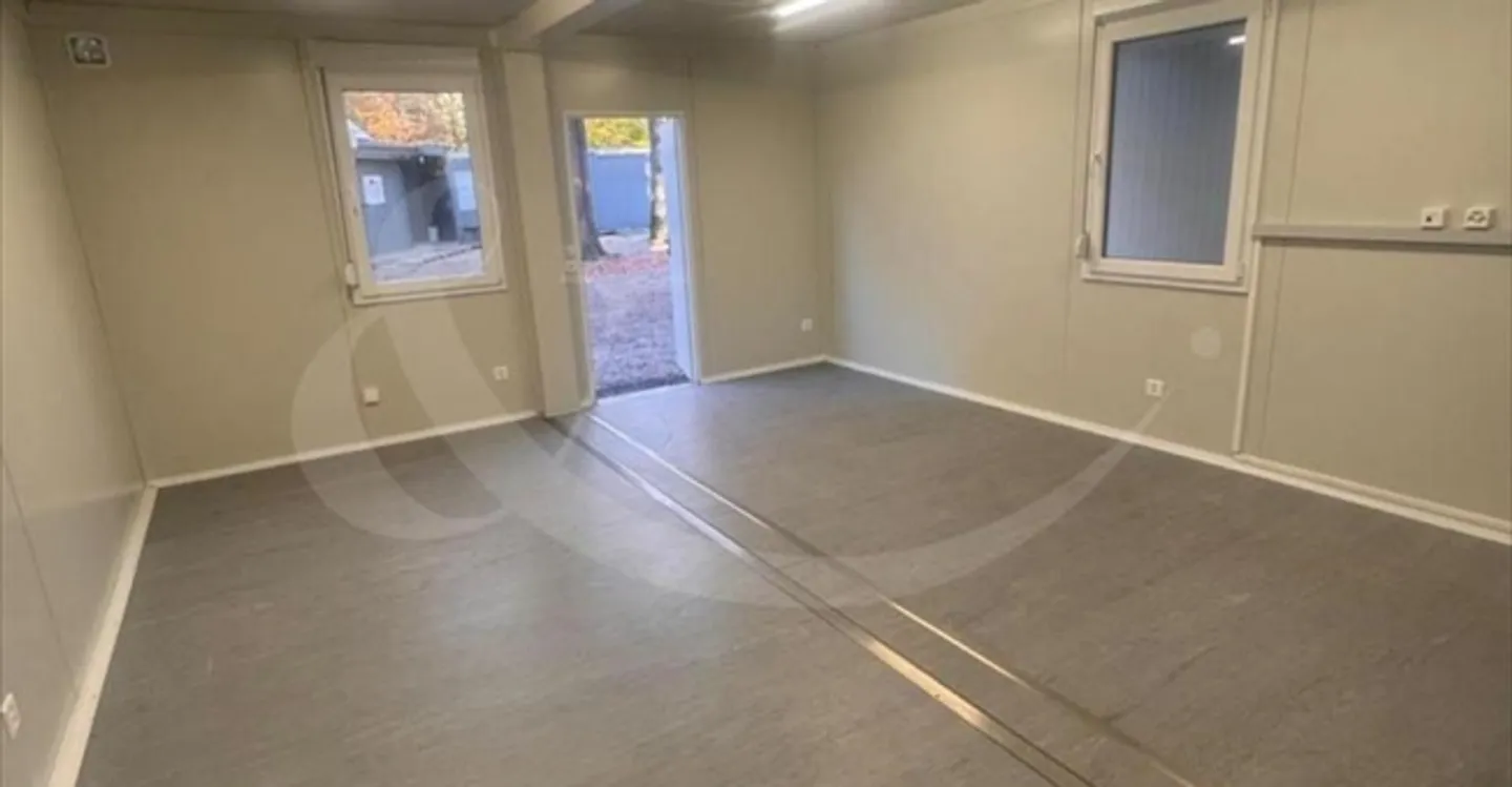 Spazio ufficio in affitto - Foto 5 di 8