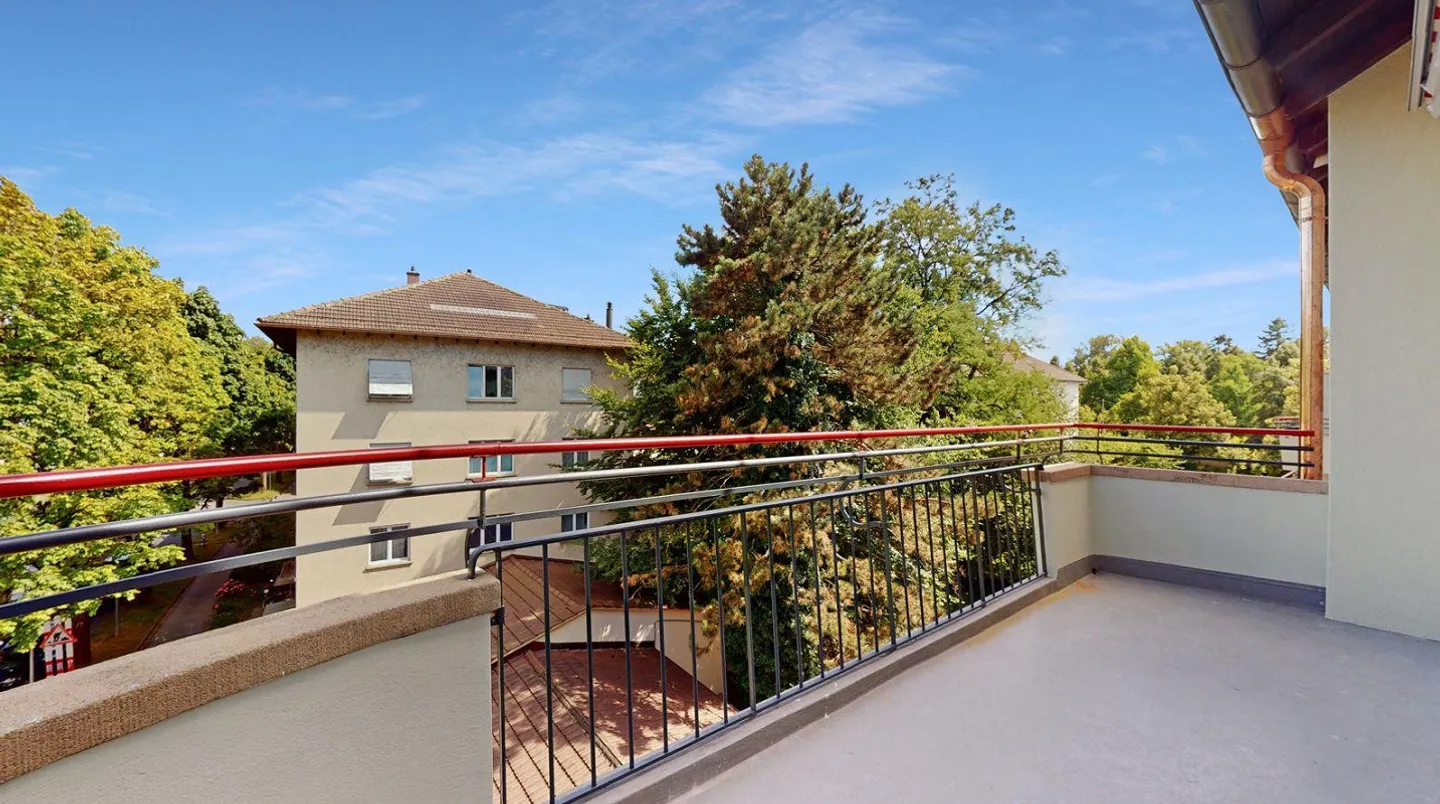 Sanierte 4.5-Zimmerwohnung beim Rosengarten - Mieten ohne Kaution! - Foto 8 von 9