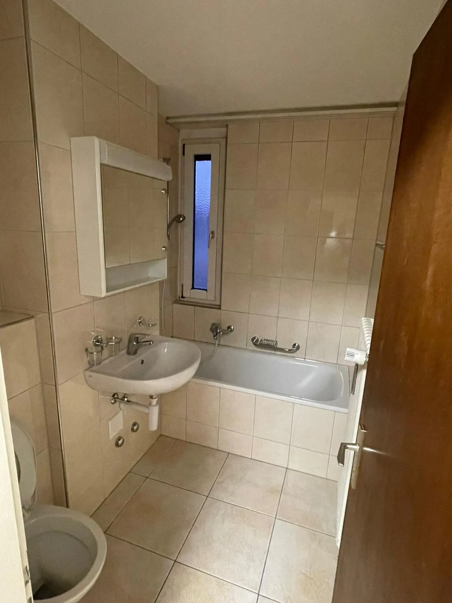 Appartamento pratico con 3 stanze - Foto 8 di 9