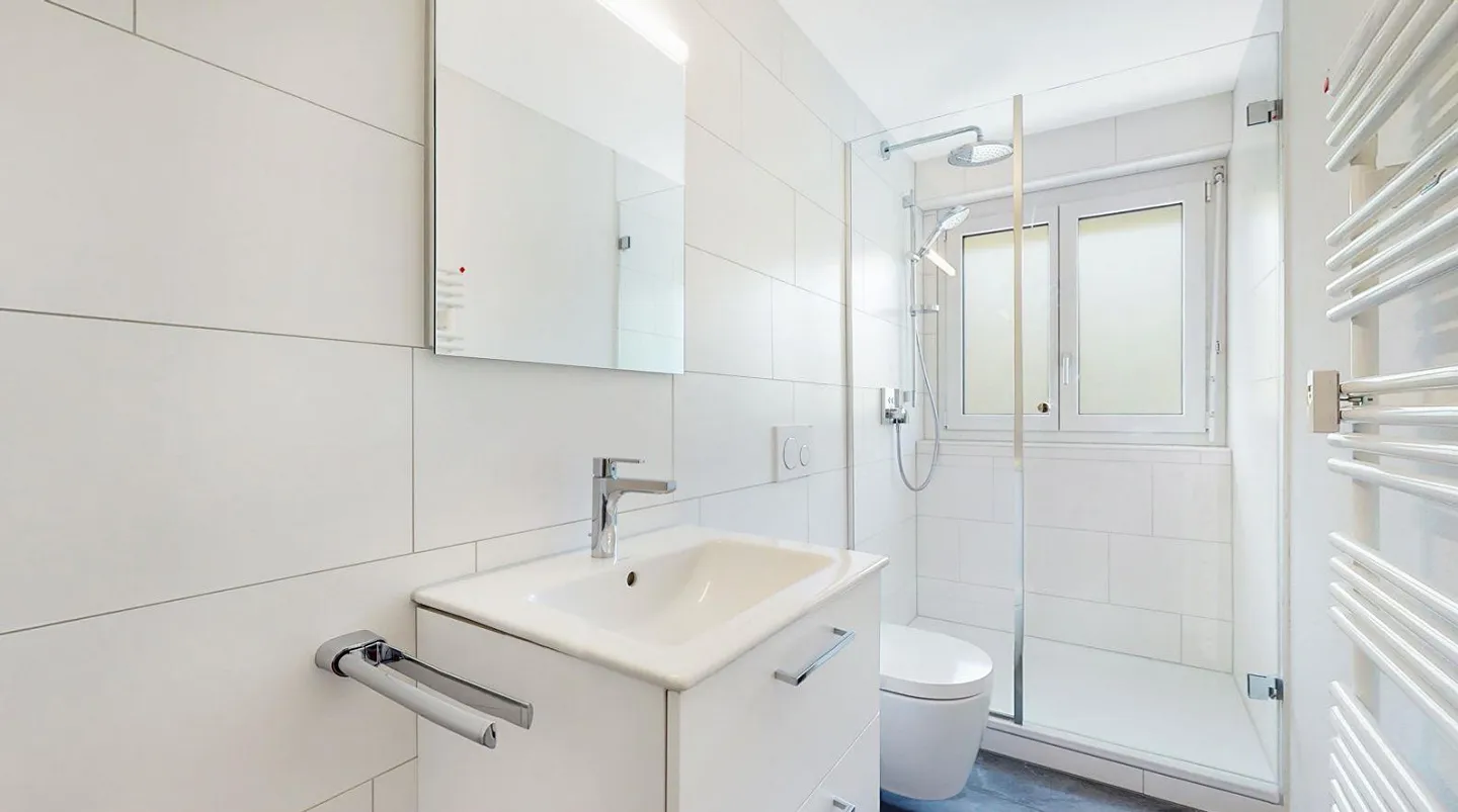 Sanierte 4.5-Zimmerwohnung beim Rosengarten - Mieten ohne Kaution! - Foto 3 von 9