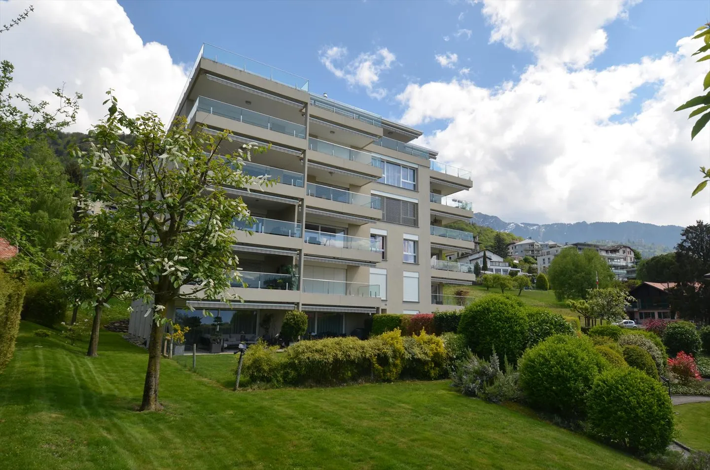 Wohnung mit Terrasse 5,5 Zimmer - Foto 4 von 20