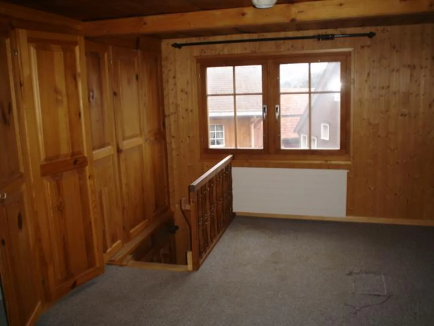 Geräumige Wohnung mit Zentralheizung - Foto 4 von 9