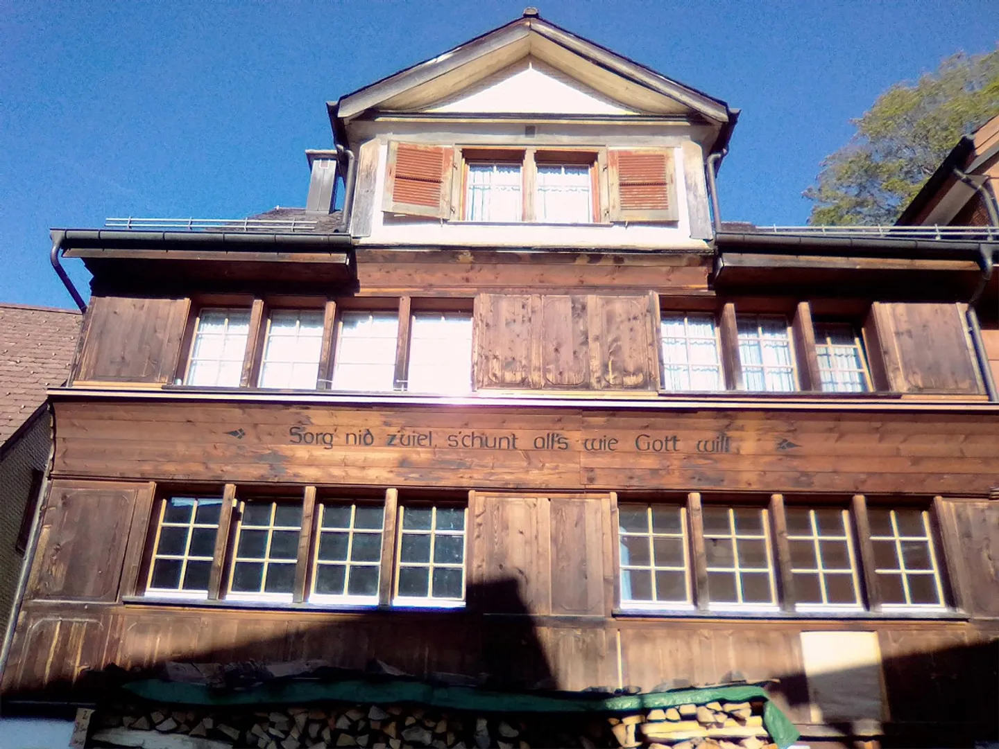 Geräumige Wohnung mit Zentralheizung - Foto 6 von 9