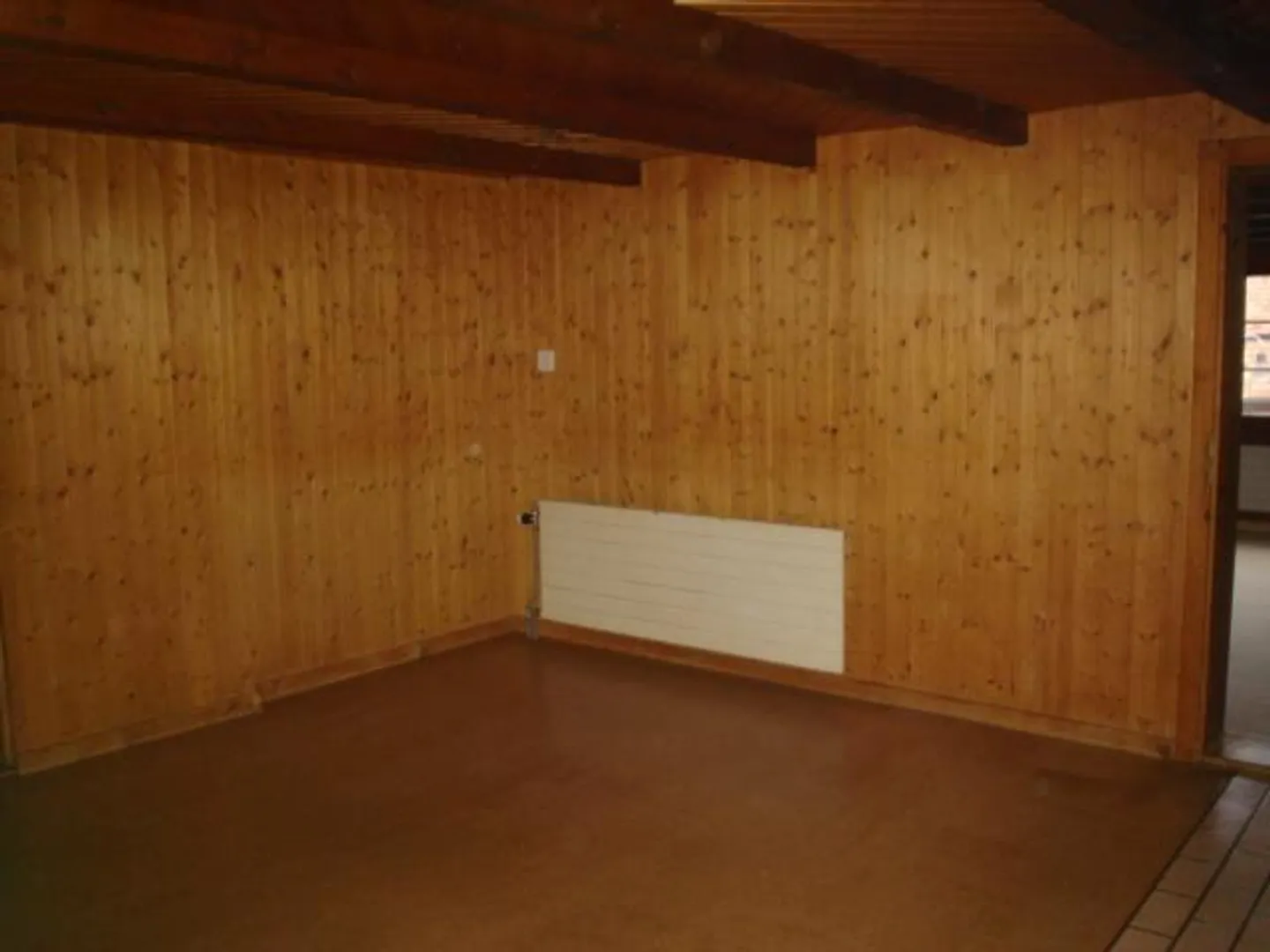 Geräumige Wohnung mit Zentralheizung - Foto 8 von 9