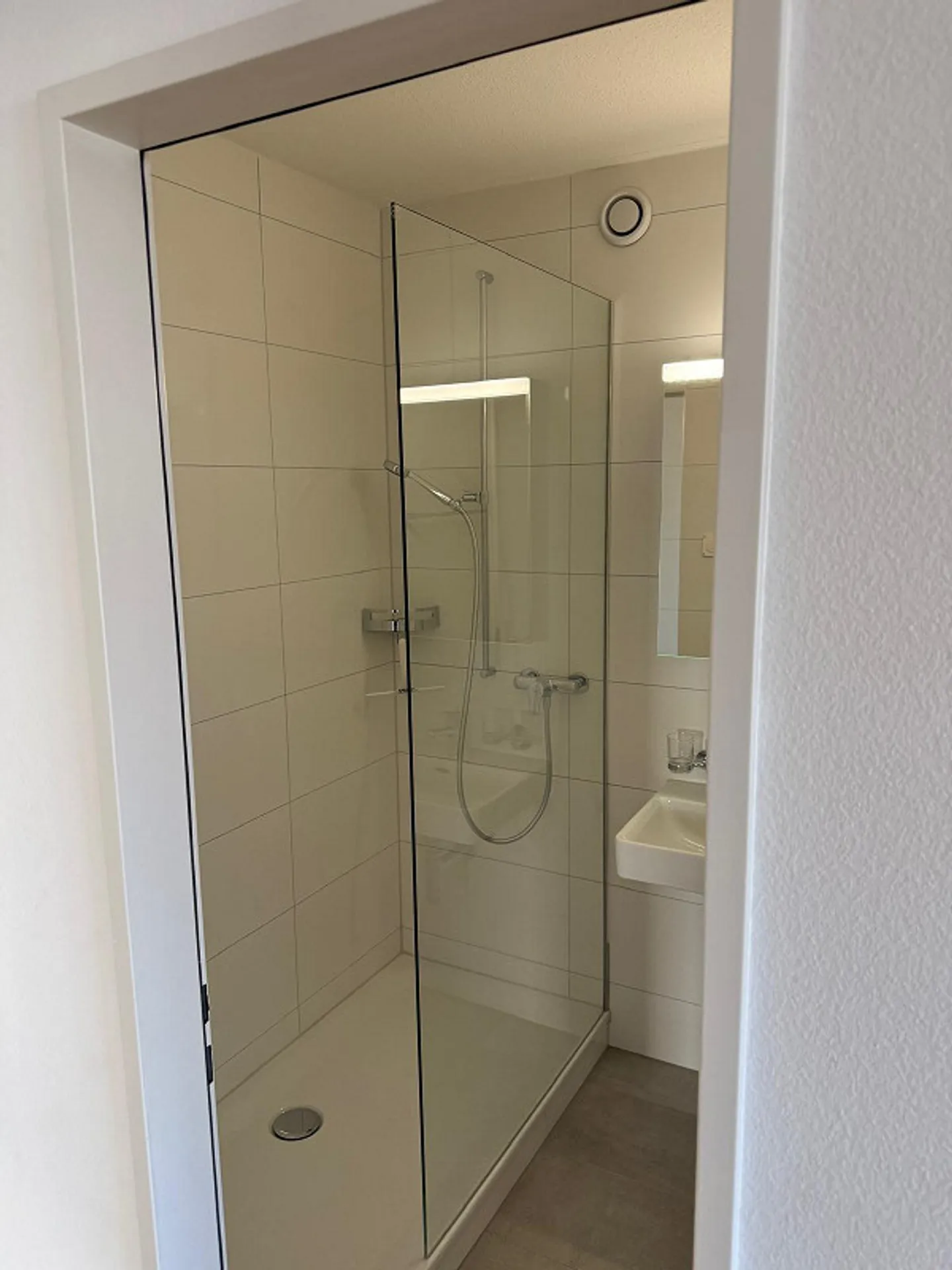 Renovierte Erdgeschosswohnung - Foto 4 von 6