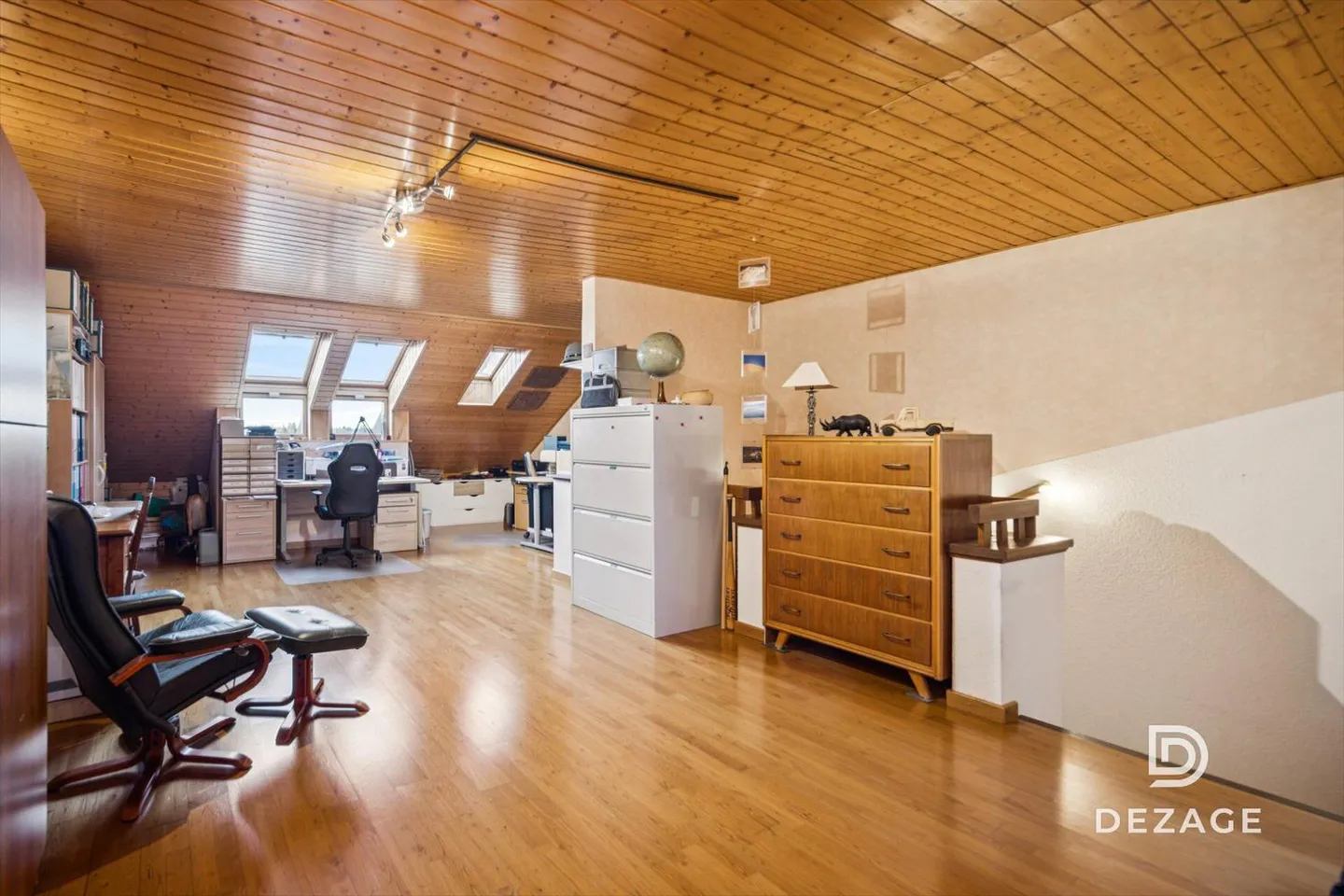 Quartier calme, belle vue sur le Jura : jolie villa familiale à 15 minutes de Lausanne ! - Photo 9 sur 13