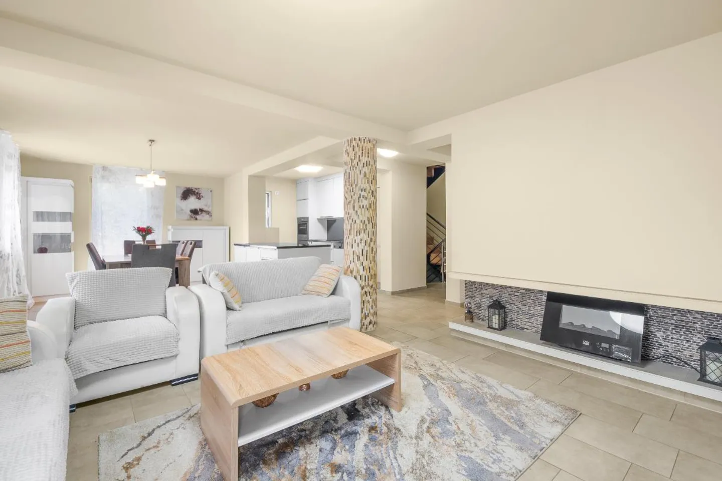 «8.5 Zimmer Einfamilienhaus» - Foto 3 von 5