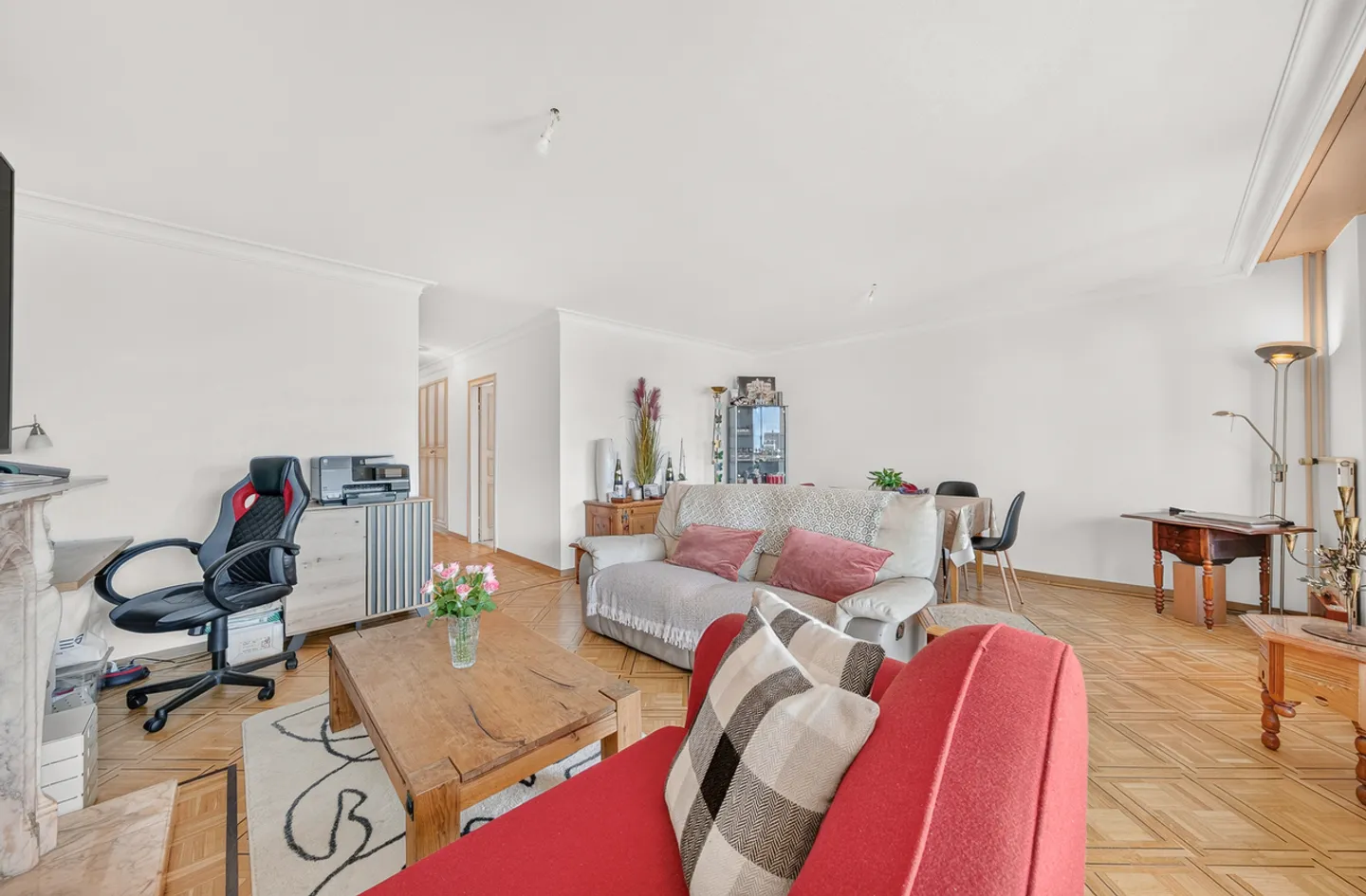 Appartamento 3.5 locali con vista lago, balcone e camino - Foto 5 di 12