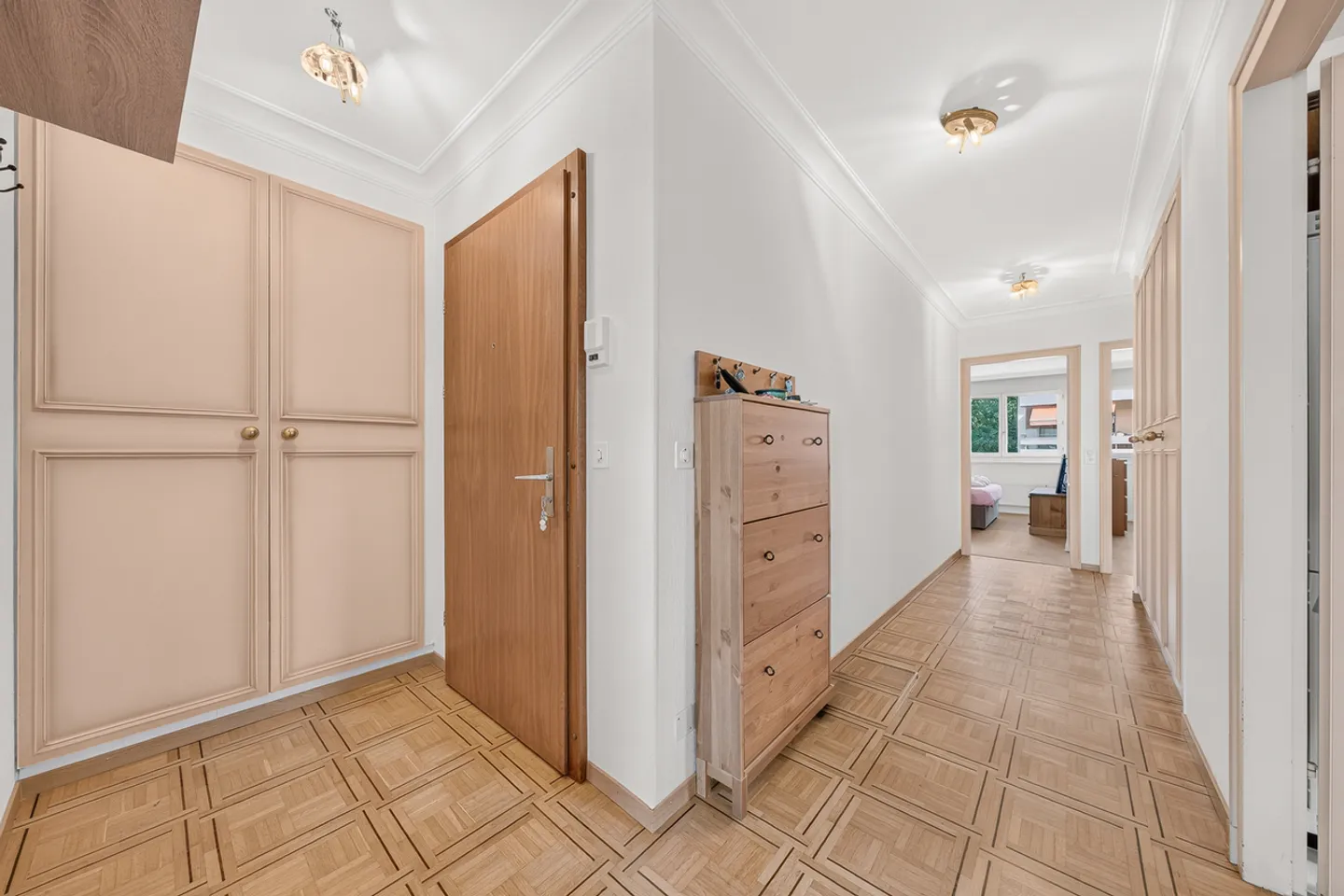 Appartamento 3.5 locali con vista lago, balcone e camino - Foto 7 di 12