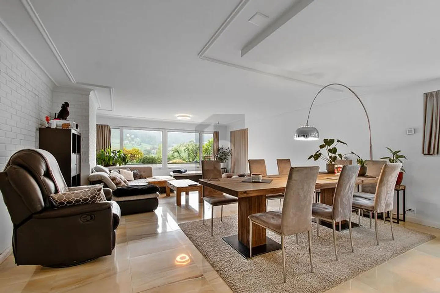 Appartamento 5.5 stanze - Foto 2 di 6