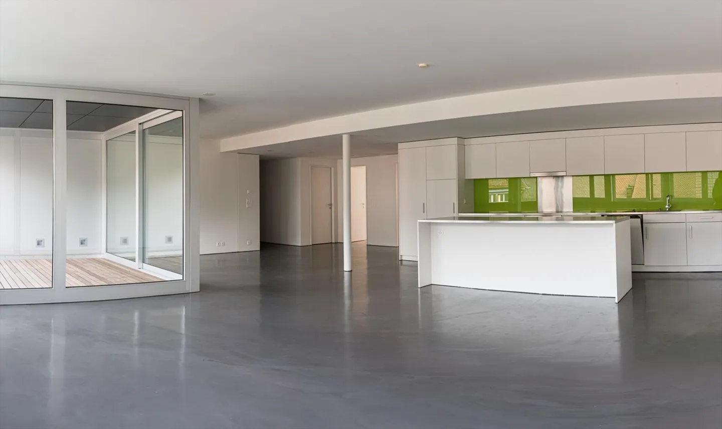 Spacieux et moderne appartement de 4 pièces au centre de Bienne - Photo 2 sur 12