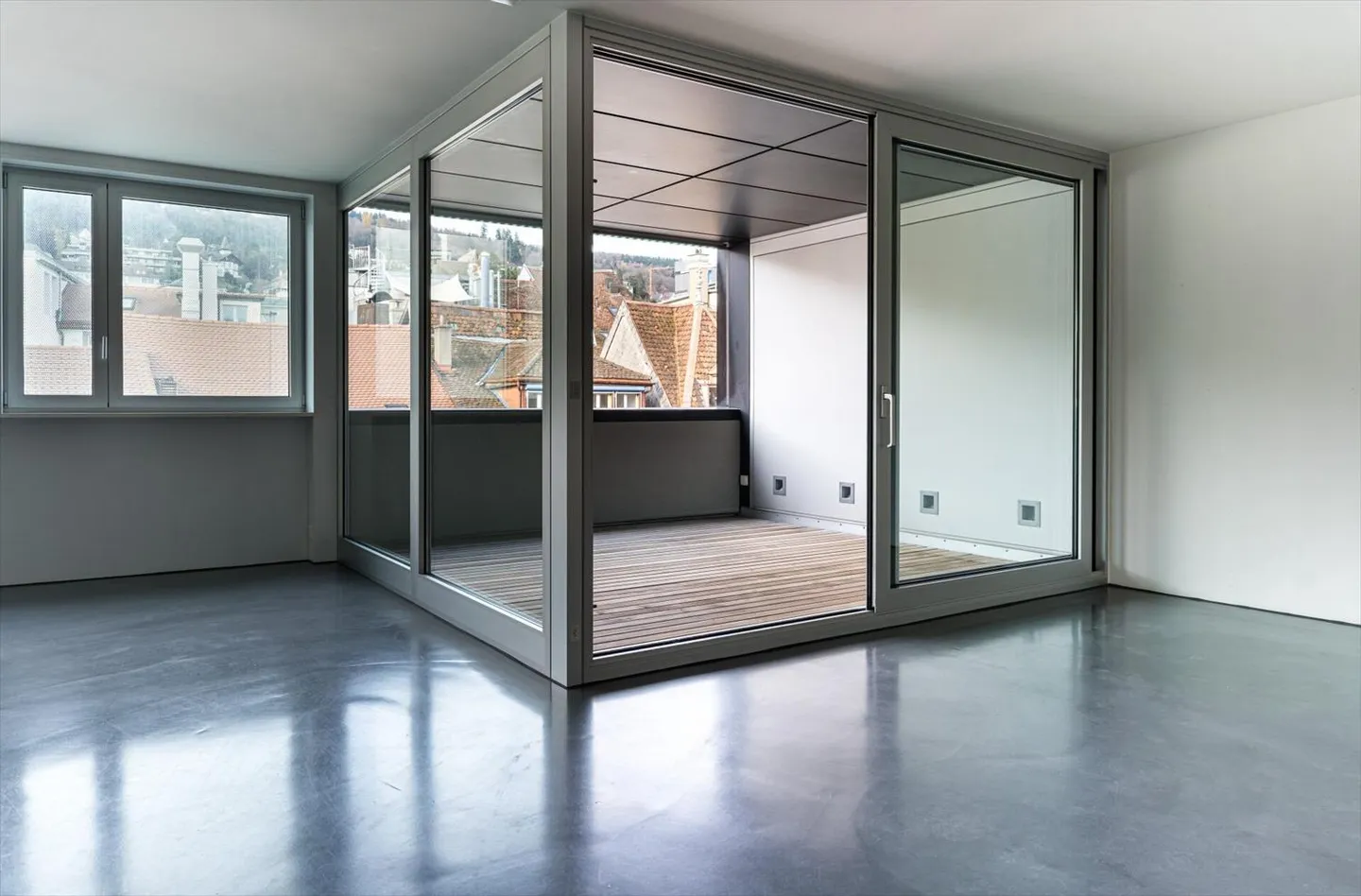 Spacieux et moderne appartement de 4 pièces au centre de Bienne - Photo 3 sur 12