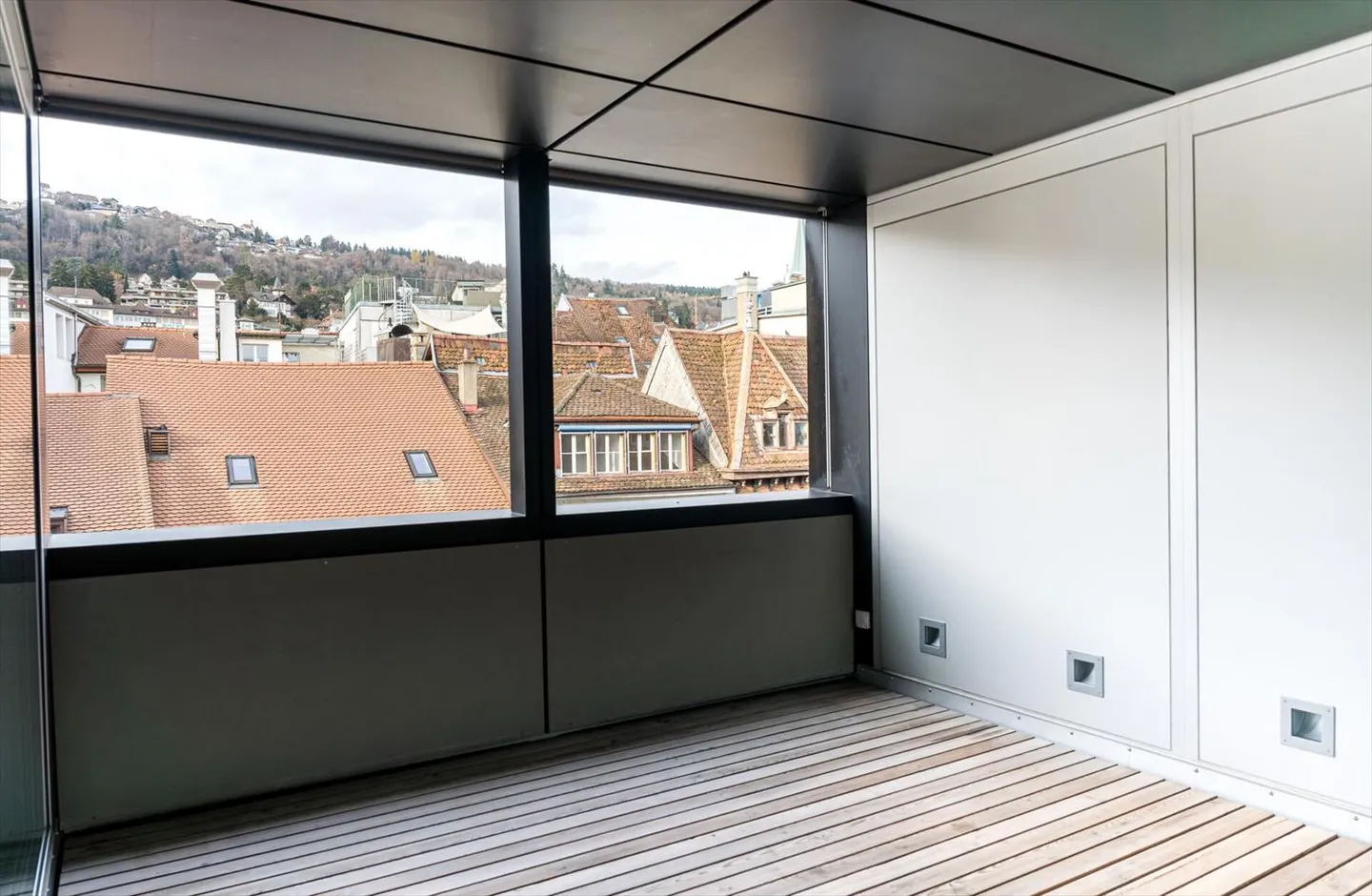 Spacieux et moderne appartement de 4 pièces au centre de Bienne - Photo 4 sur 12