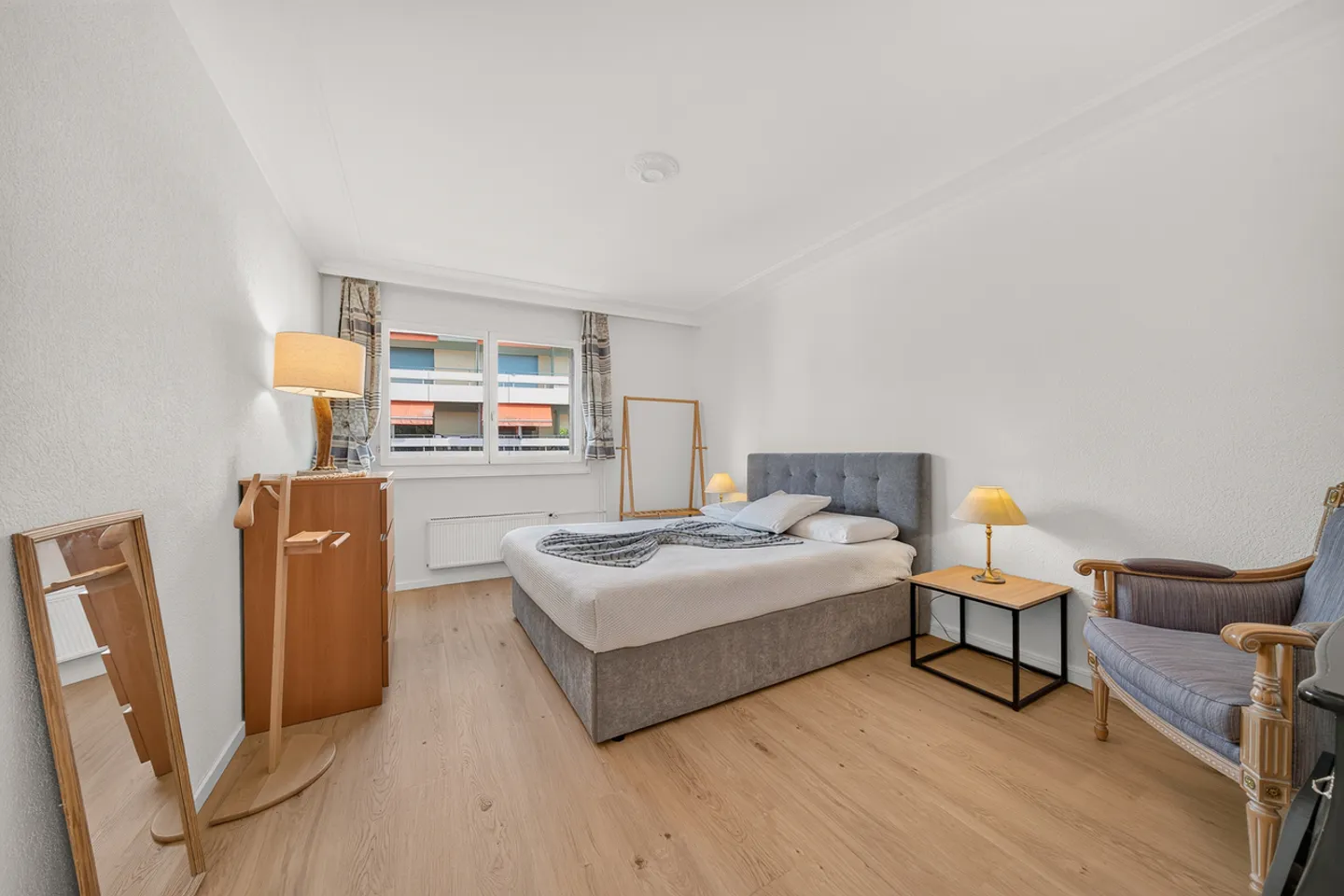 Appartamento 3.5 locali con vista lago, balcone e camino - Foto 10 di 12