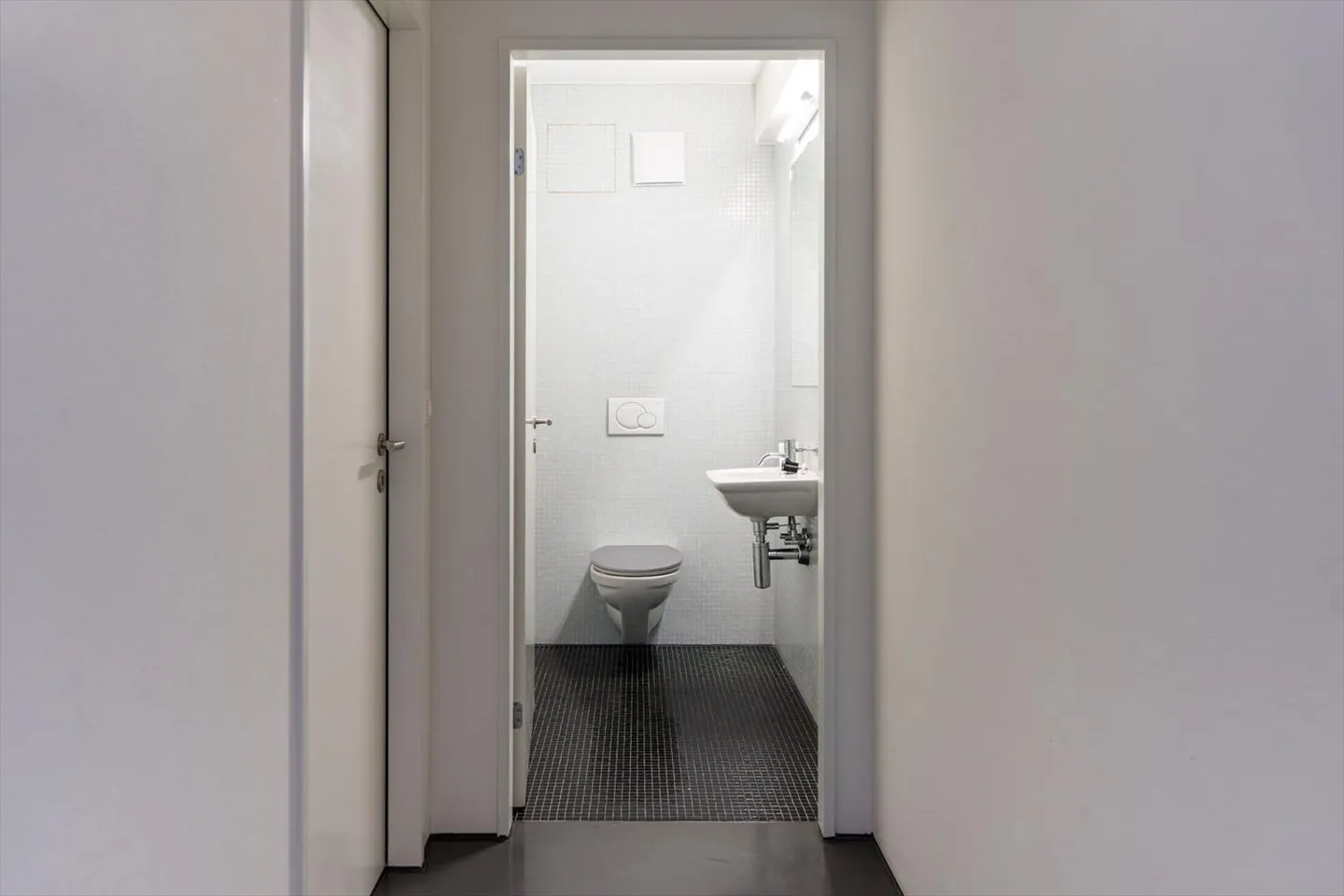 Spacieux et moderne appartement de 4 pièces au centre de Bienne - Photo 11 sur 12