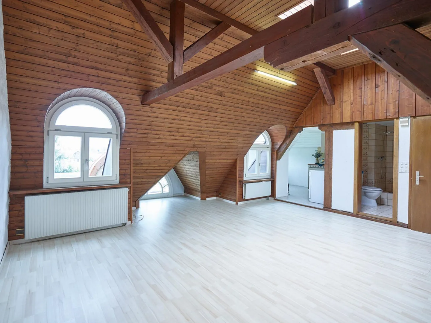 Charming apartment in the center - Photo 4 of 9