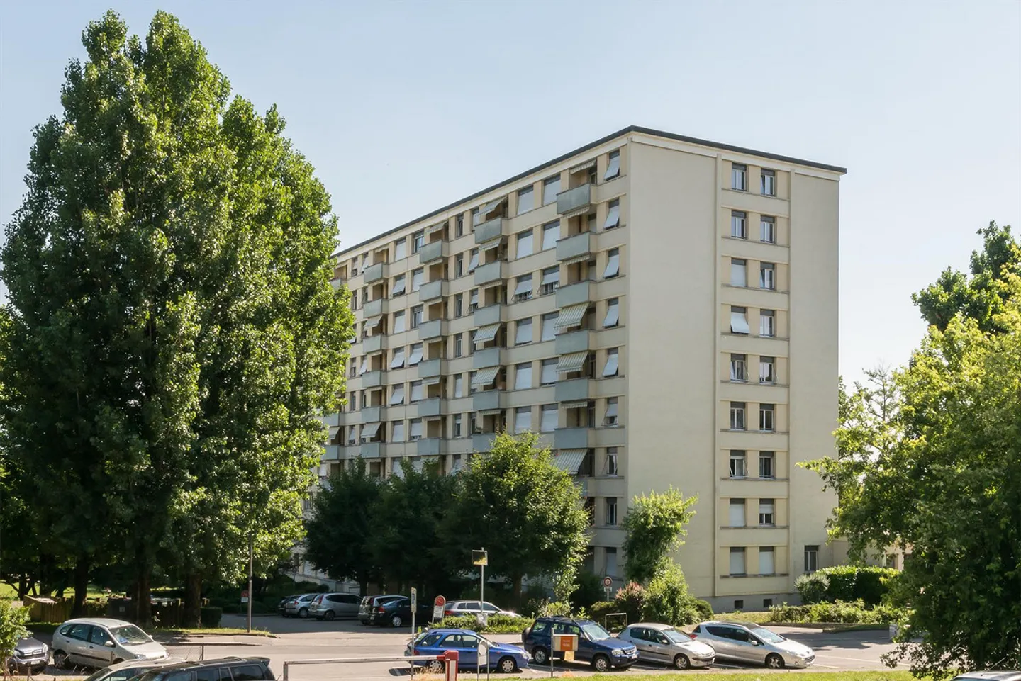 Apartment with lake view - Photo 1 of 3