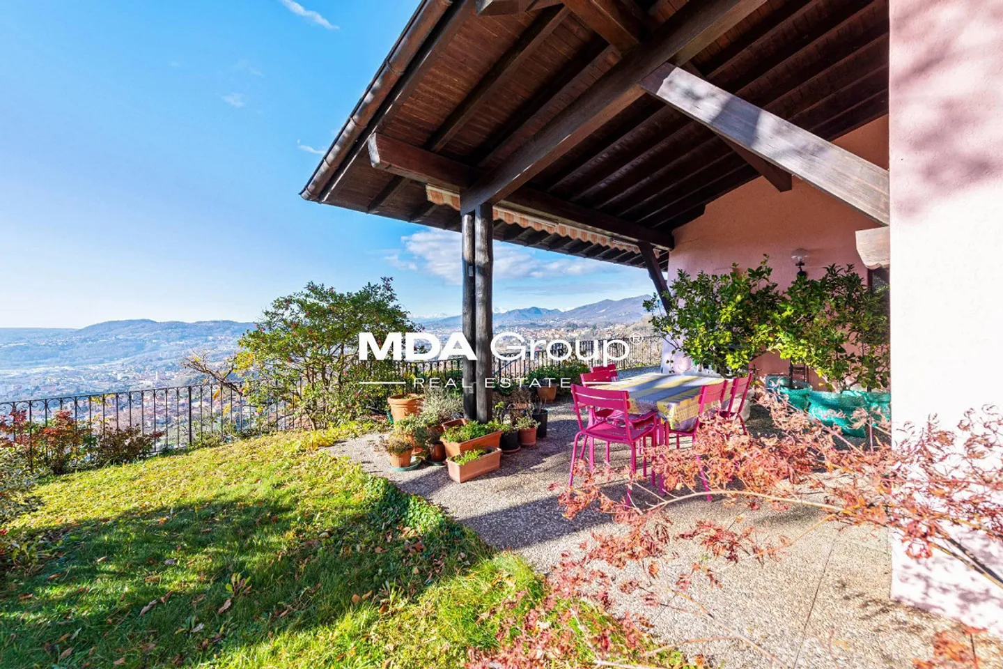 Single-family house - Breggia - Photo 1 of 13