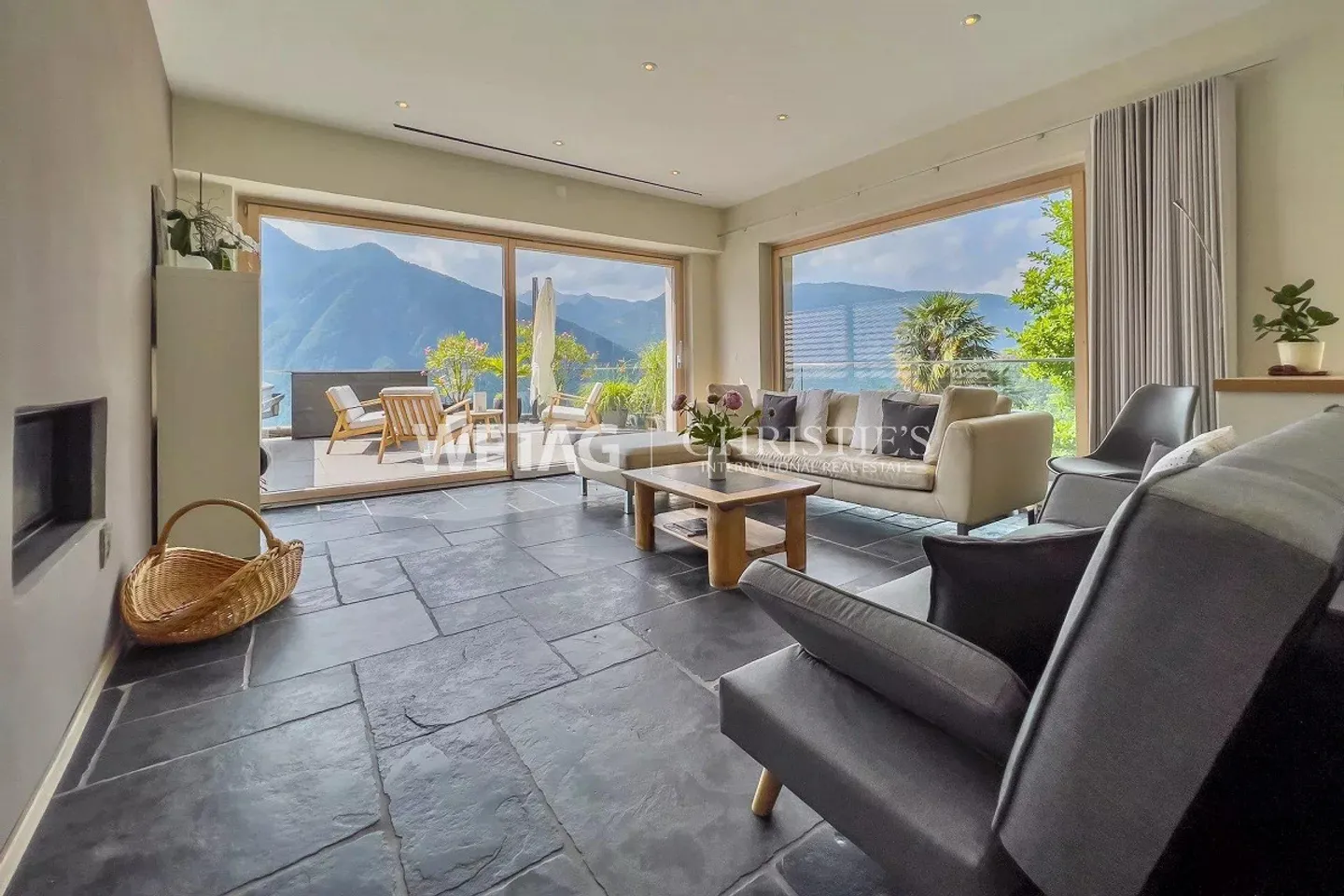 Energieeffiziente Villa in Castaneda - Foto 3 von 13