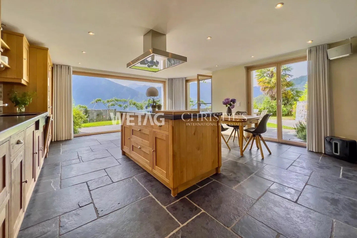 Energieeffiziente Villa in Castaneda - Foto 4 von 13