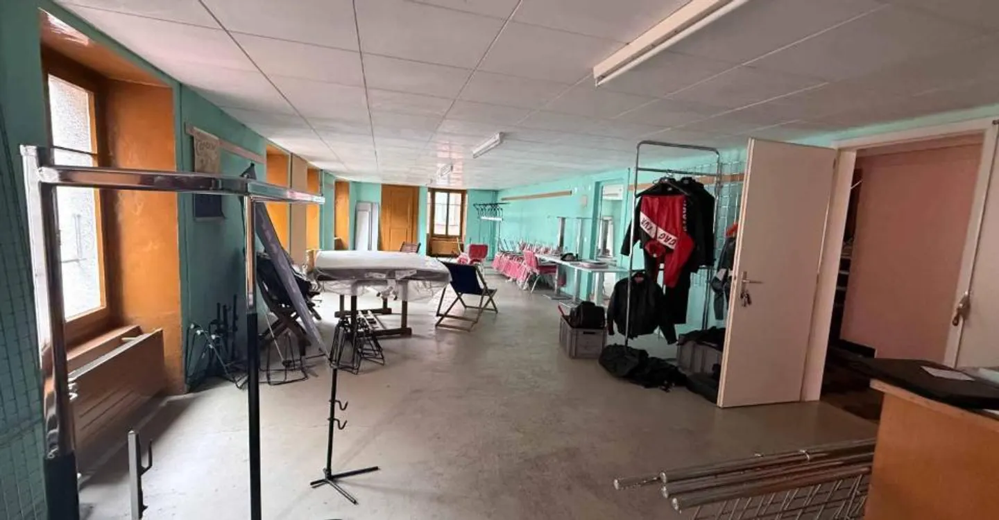 Edificio misto con alto potenziale di valorizzazione nel cuore di Yverdon-les-Bains - Foto 6 di 12