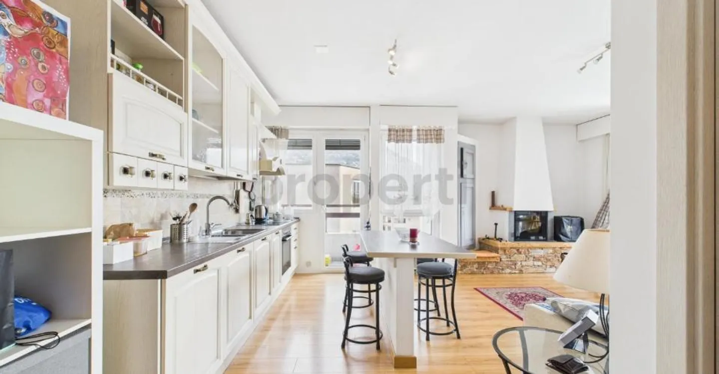 Charming furnished penthouse with terrace - excellent investment - Photo 2 of 11