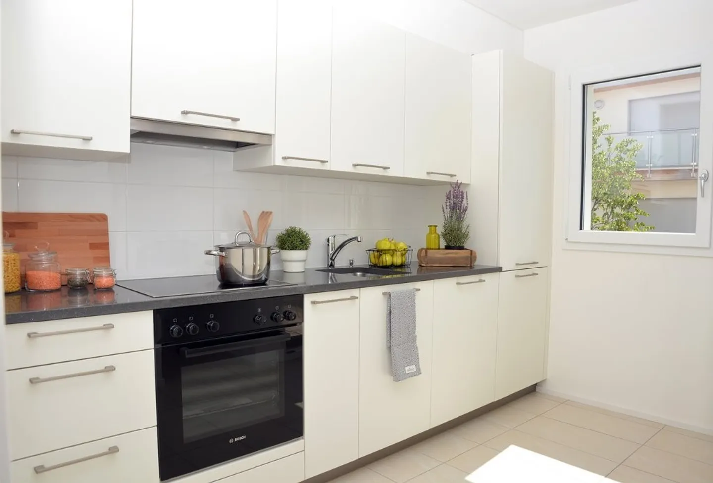 Isola Verde - moderne 3.5-Zimmer-Wohnung zu vermieten - Foto 2 von 7