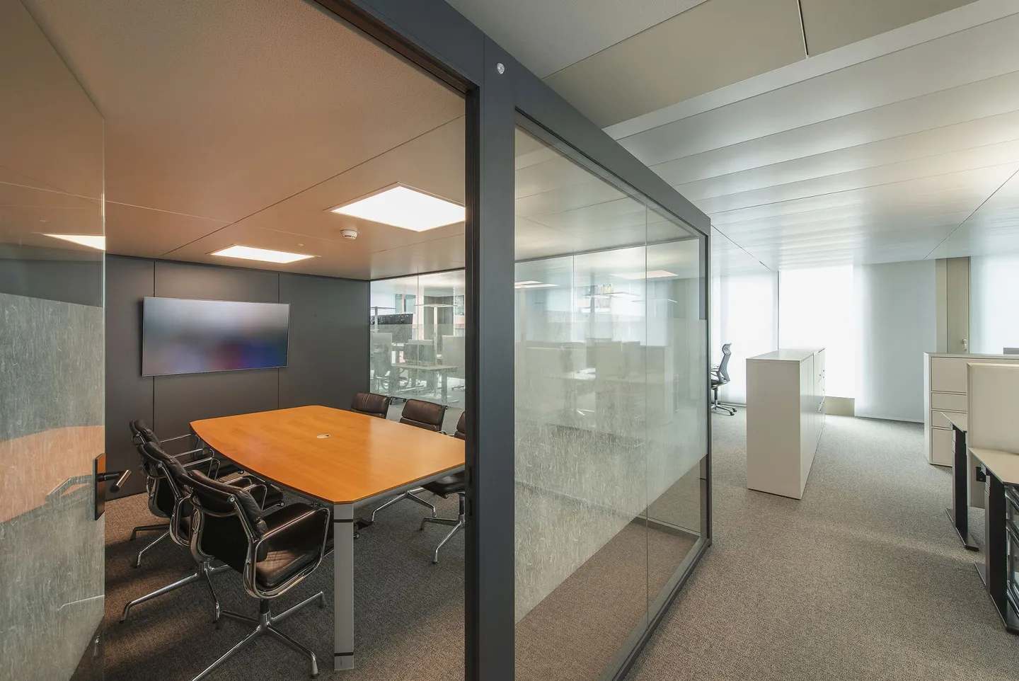 Espace de bureau agrandi dans le quartier Enge de Zurich - Photo 6 sur 11